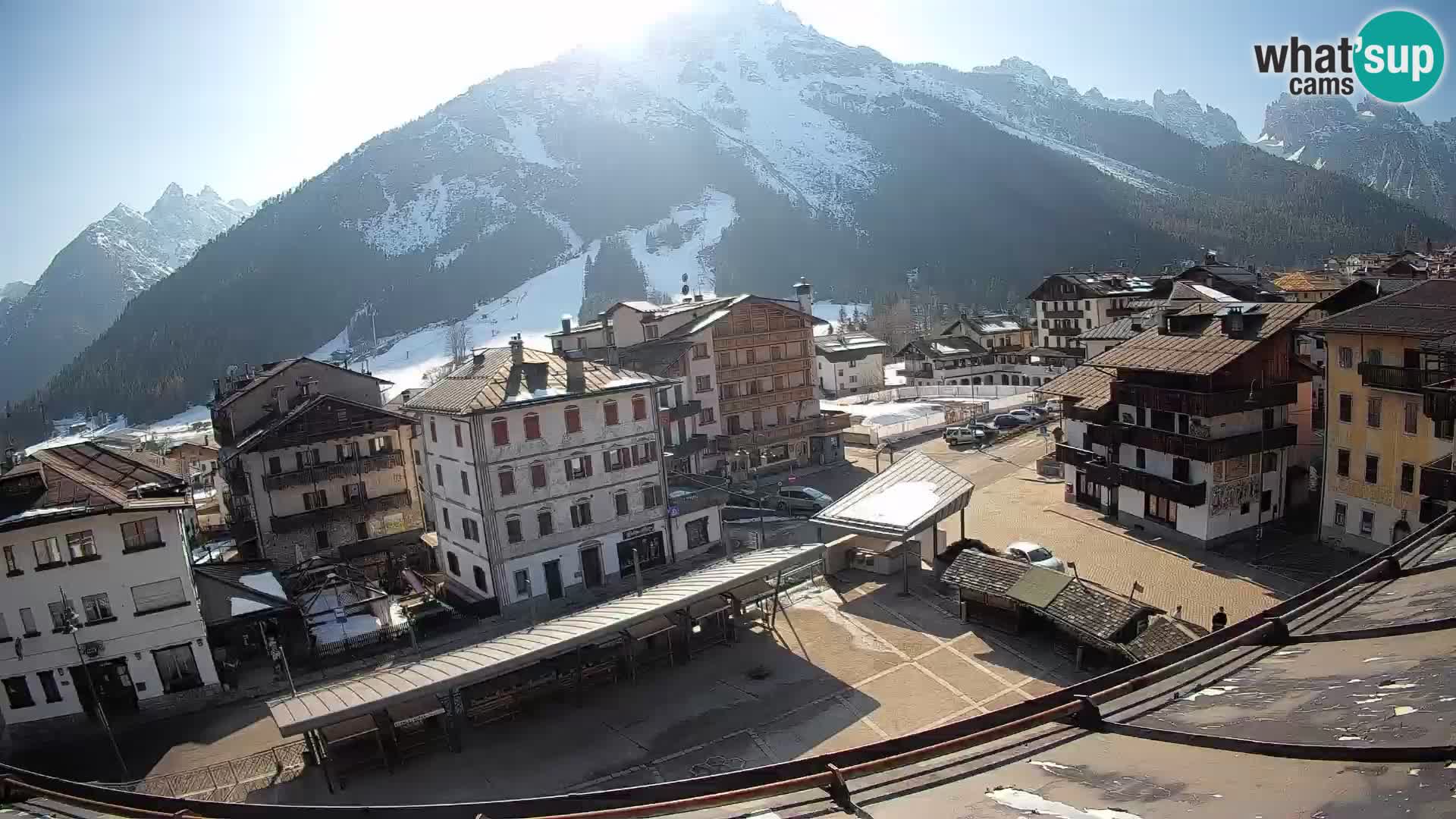 Plaza principal de Forni di Sopra