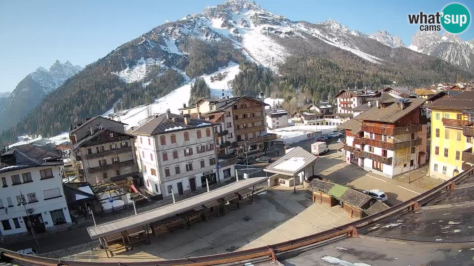 Hauptplatz von Forni di Sopra