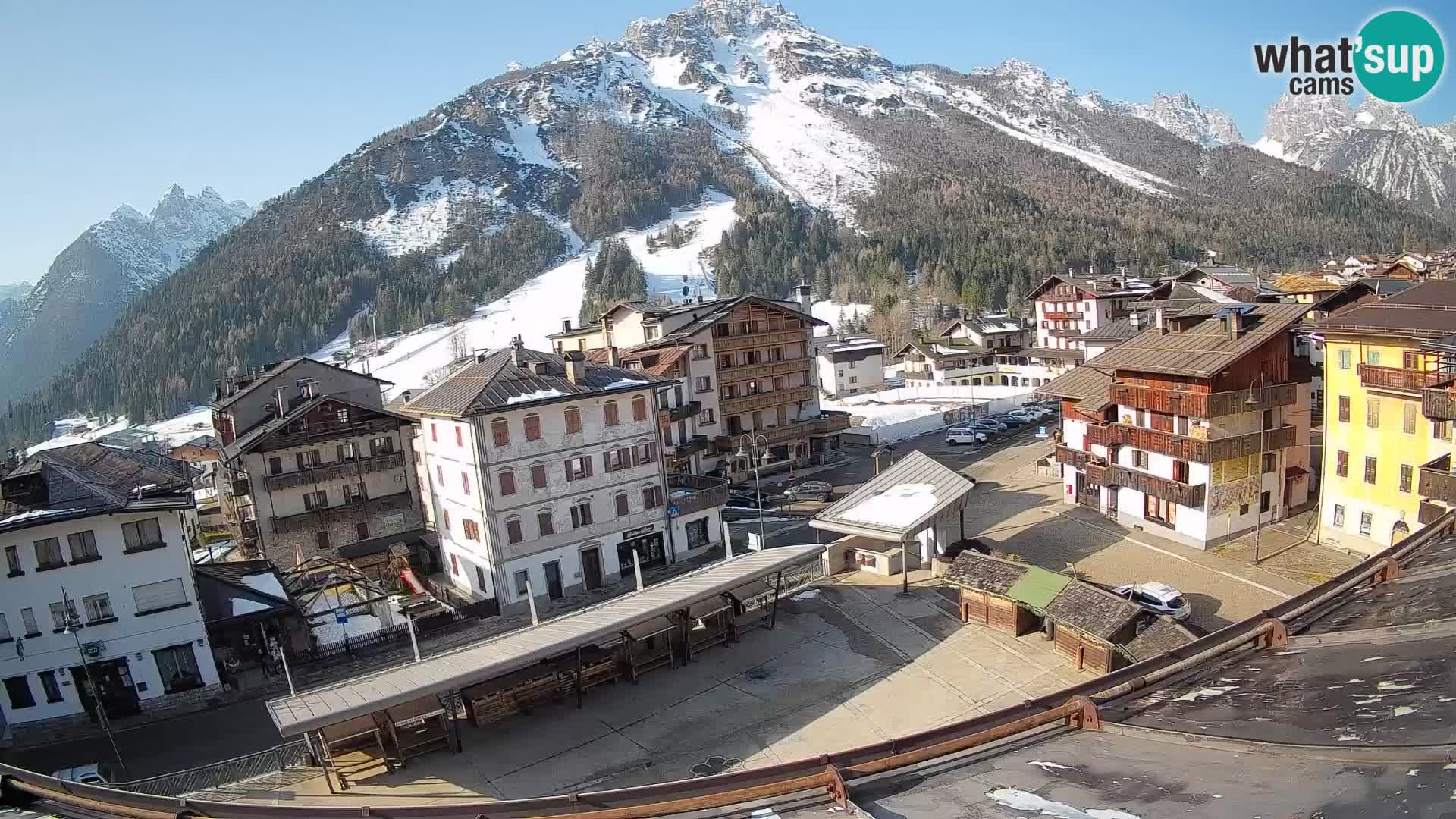 Hauptplatz von Forni di Sopra
