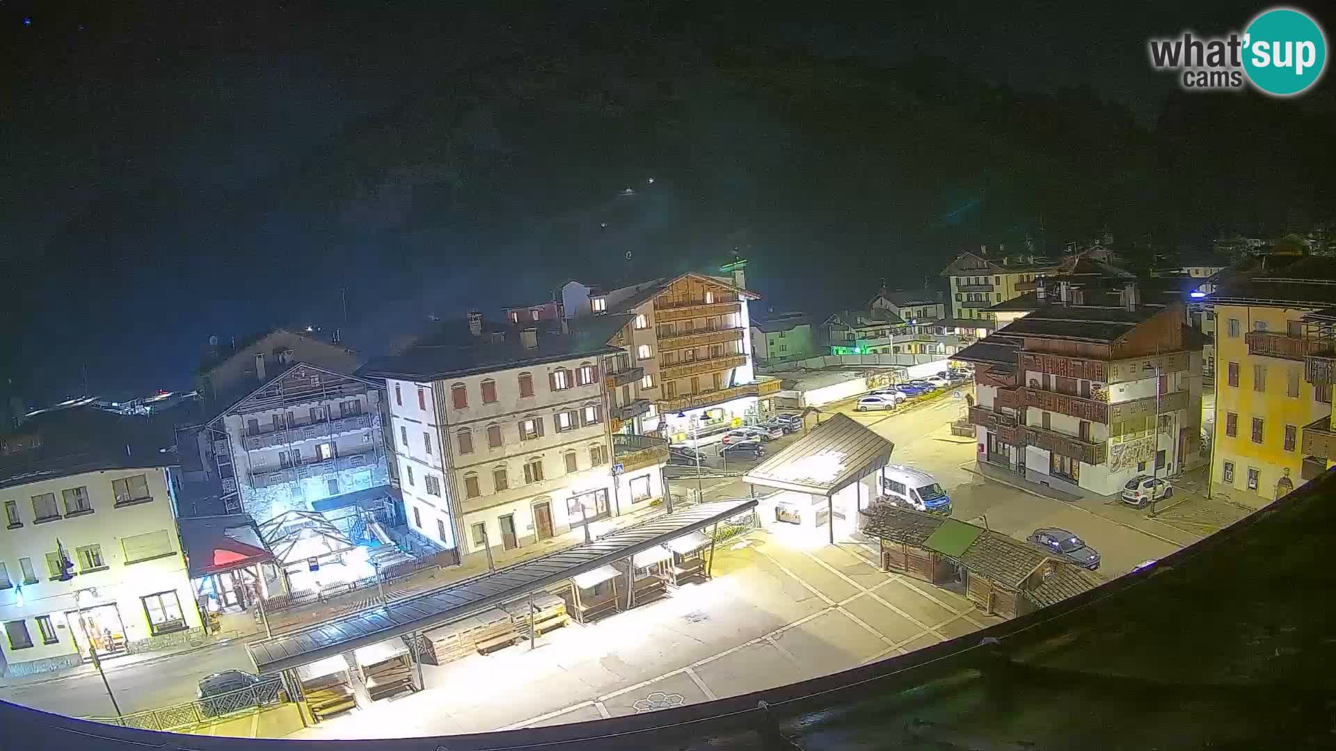 Hauptplatz von Forni di Sopra