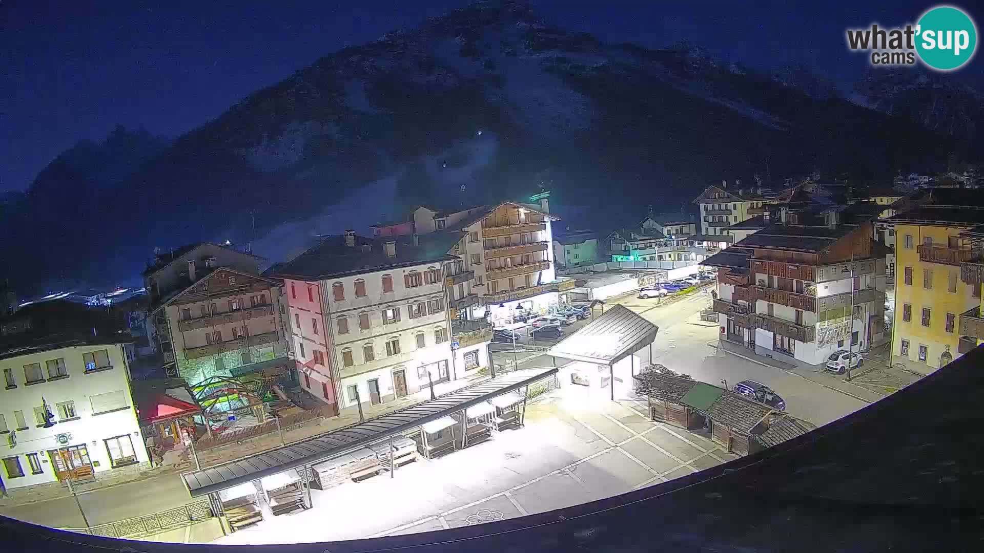 Hauptplatz von Forni di Sopra