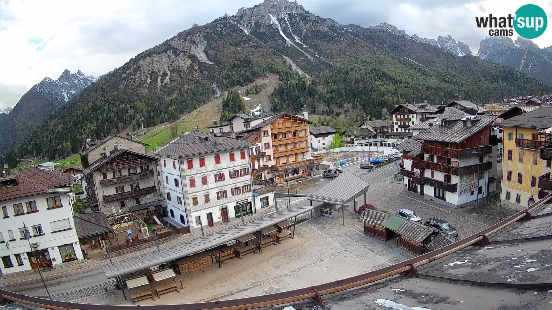 Hauptplatz von Forni di Sopra
