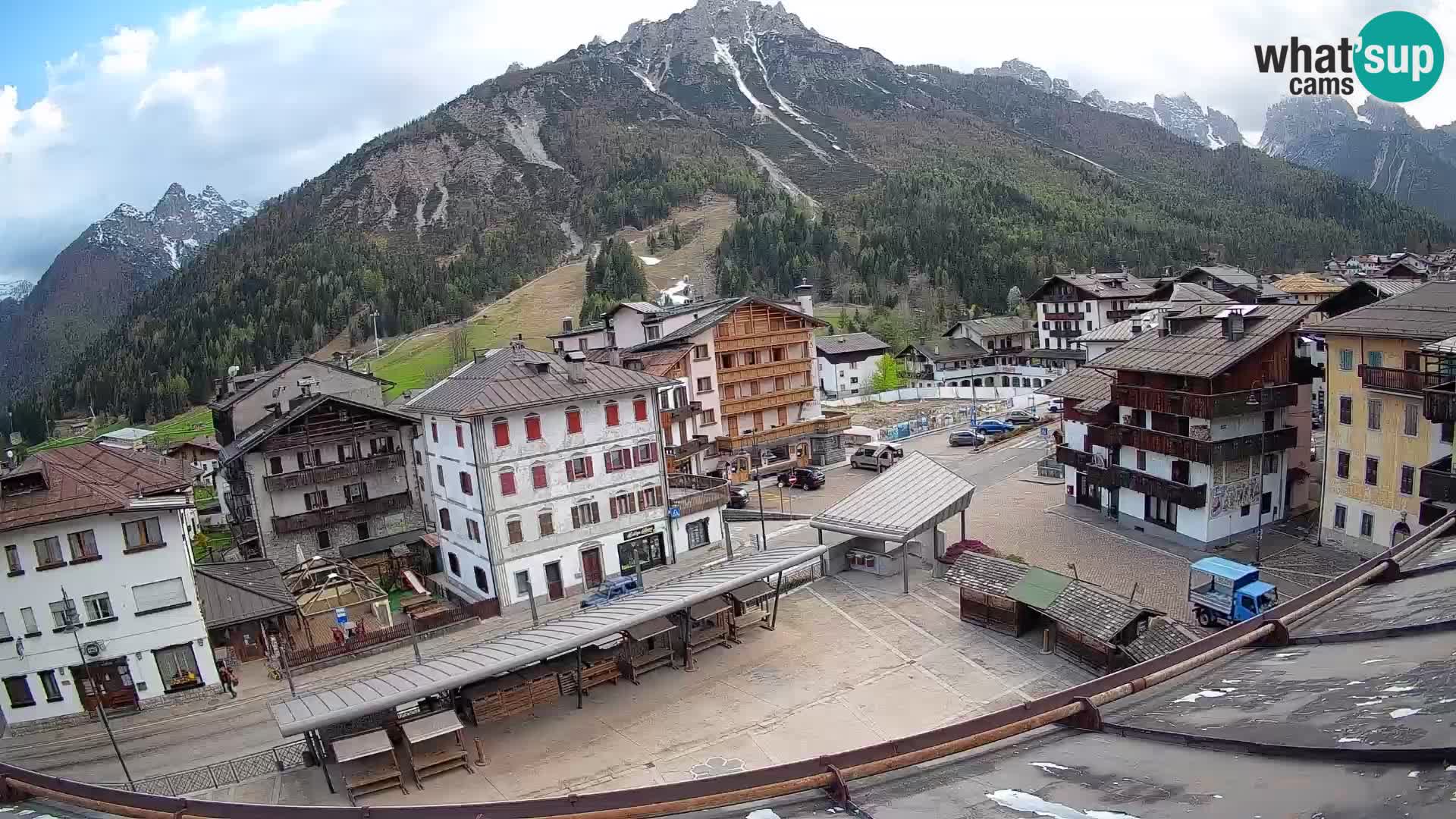 Hauptplatz von Forni di Sopra