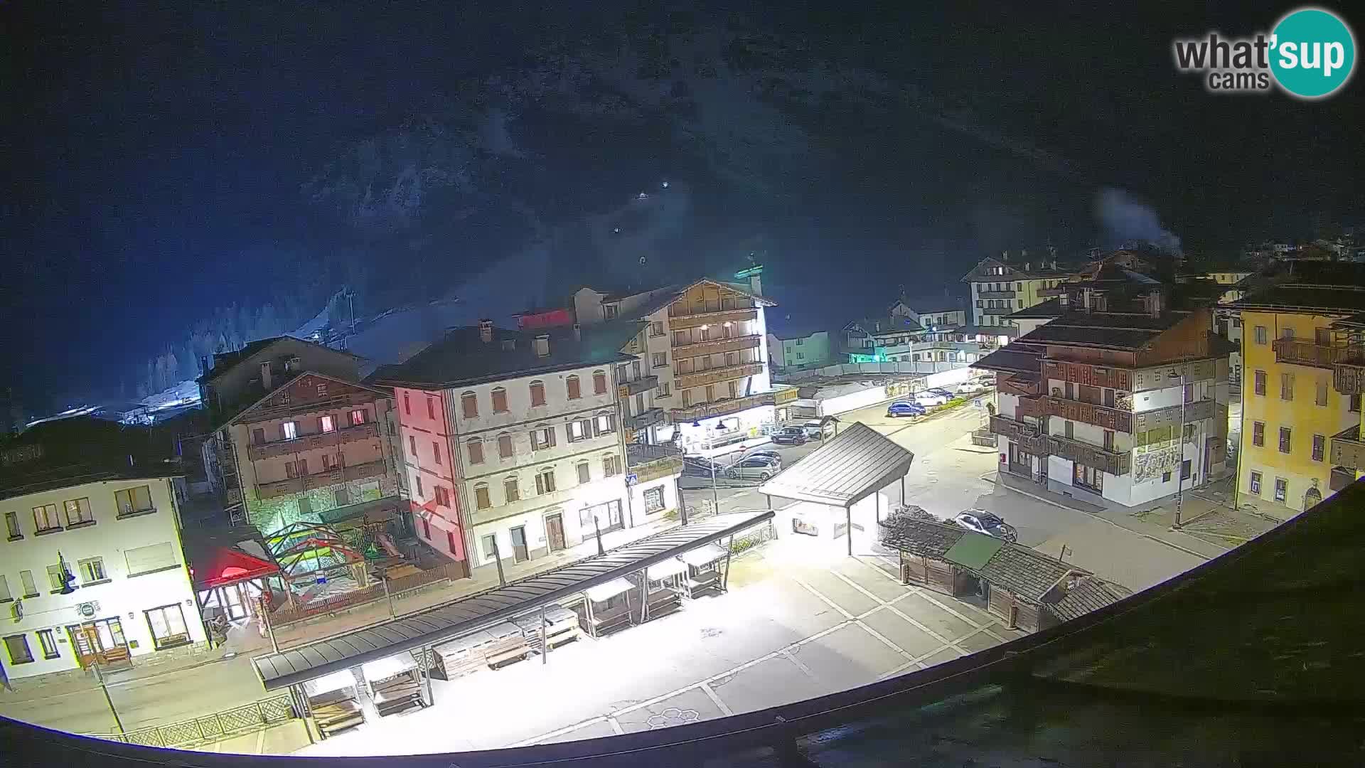 Plaza principal de Forni di Sopra