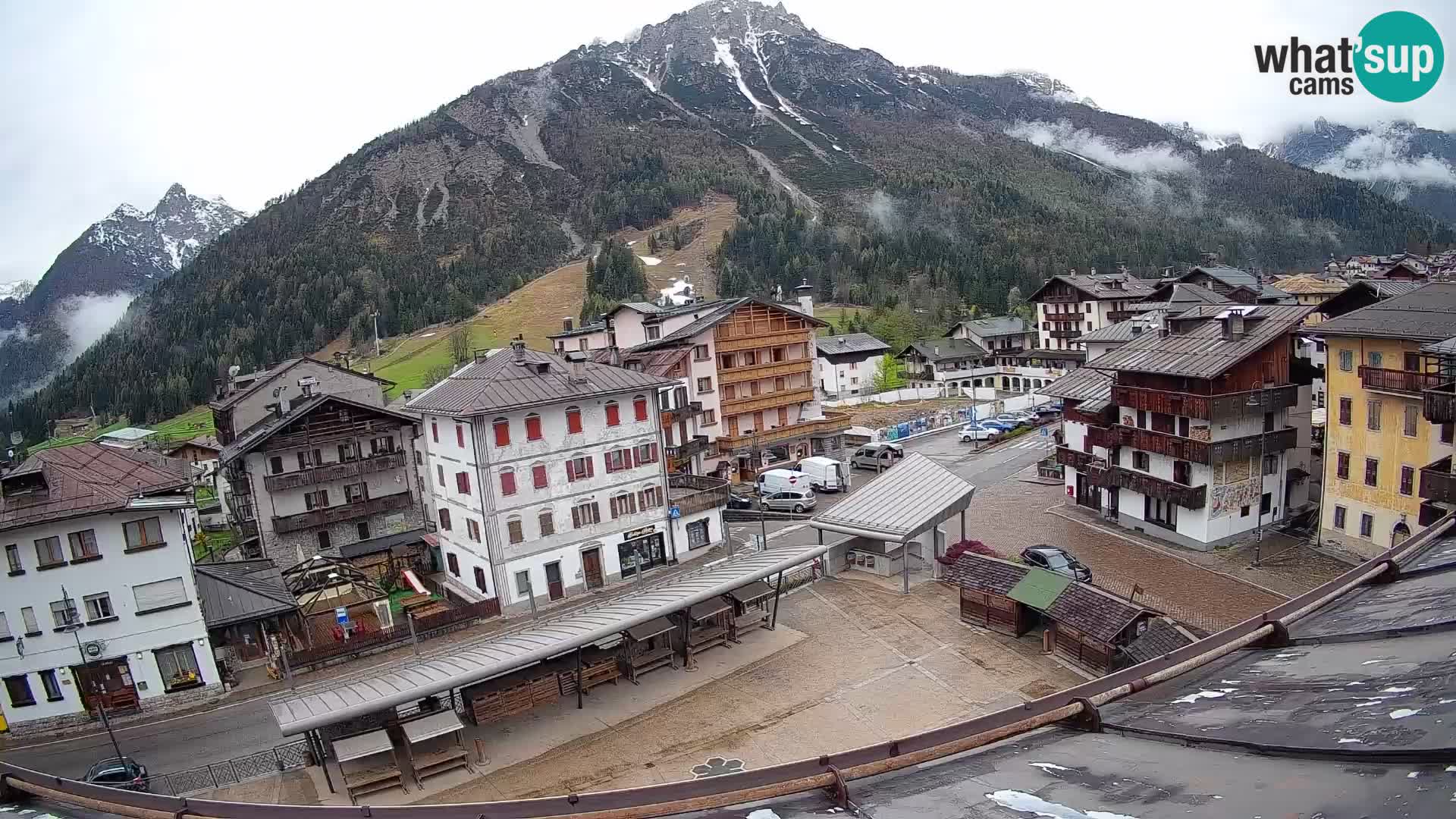 Hauptplatz von Forni di Sopra