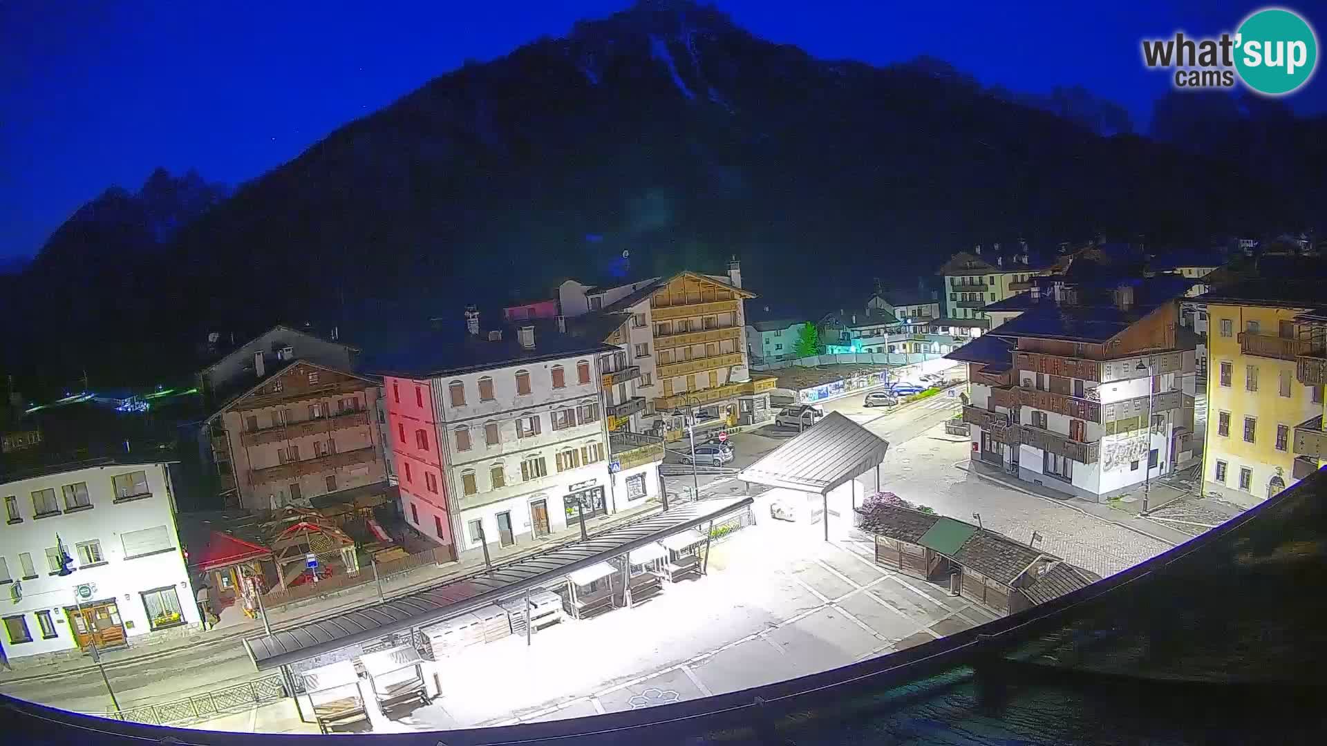 Hauptplatz von Forni di Sopra