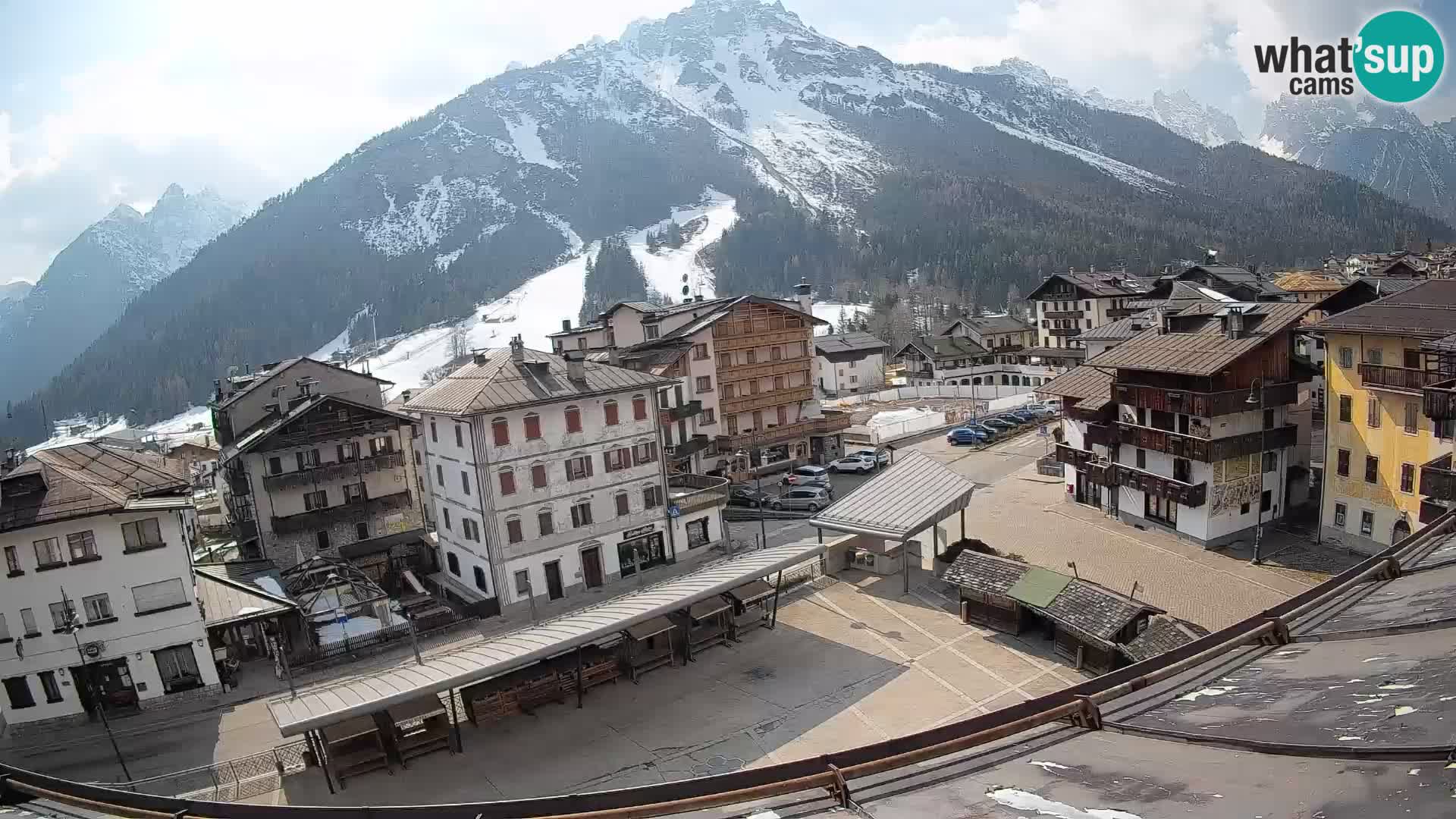 Plaza principal de Forni di Sopra
