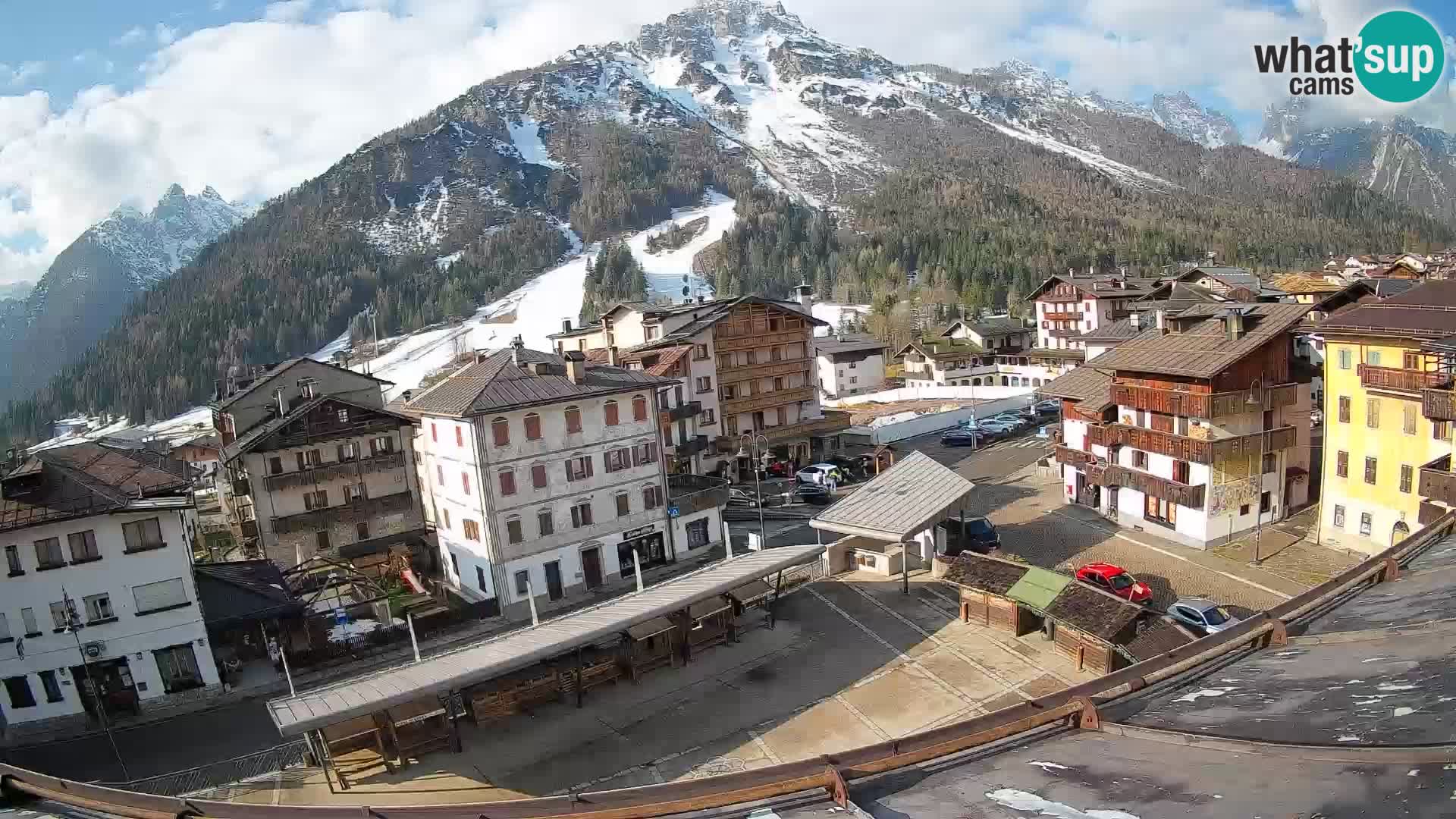 Hauptplatz von Forni di Sopra