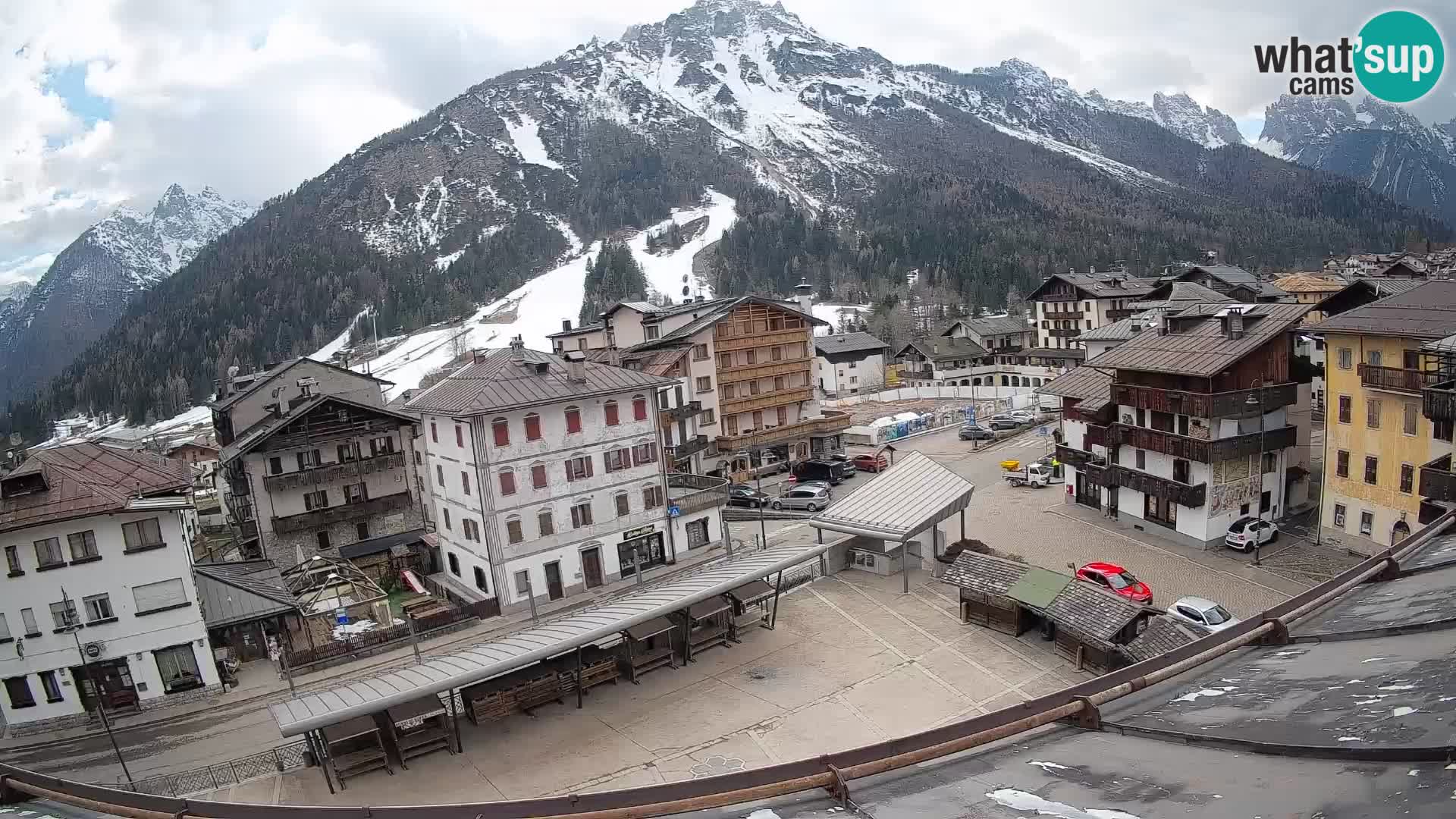 Hauptplatz von Forni di Sopra