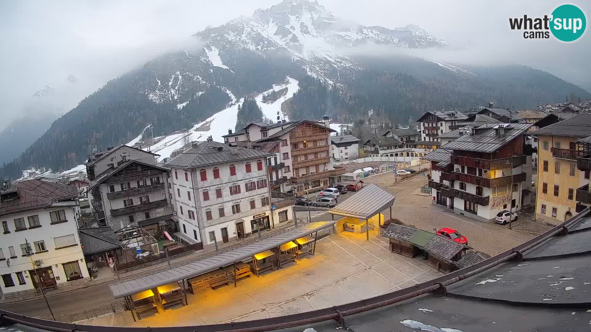 Hauptplatz von Forni di Sopra