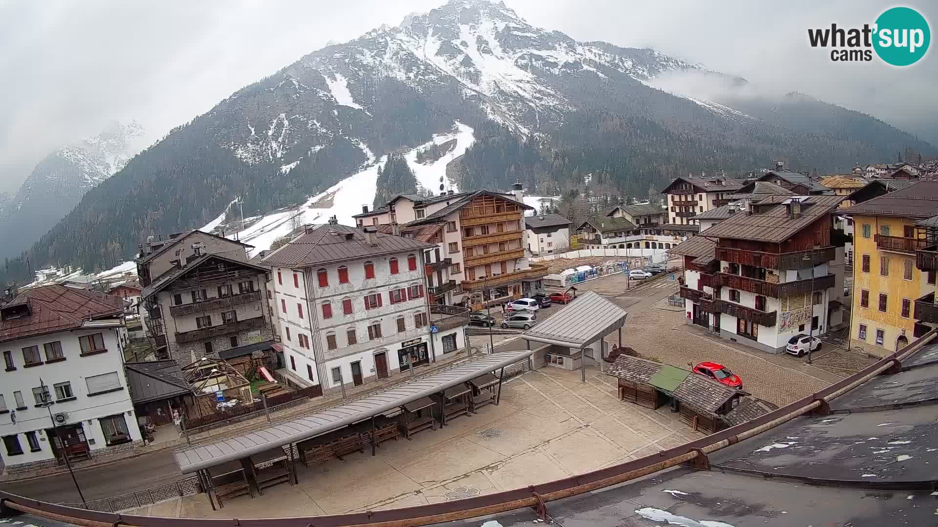 Hauptplatz von Forni di Sopra