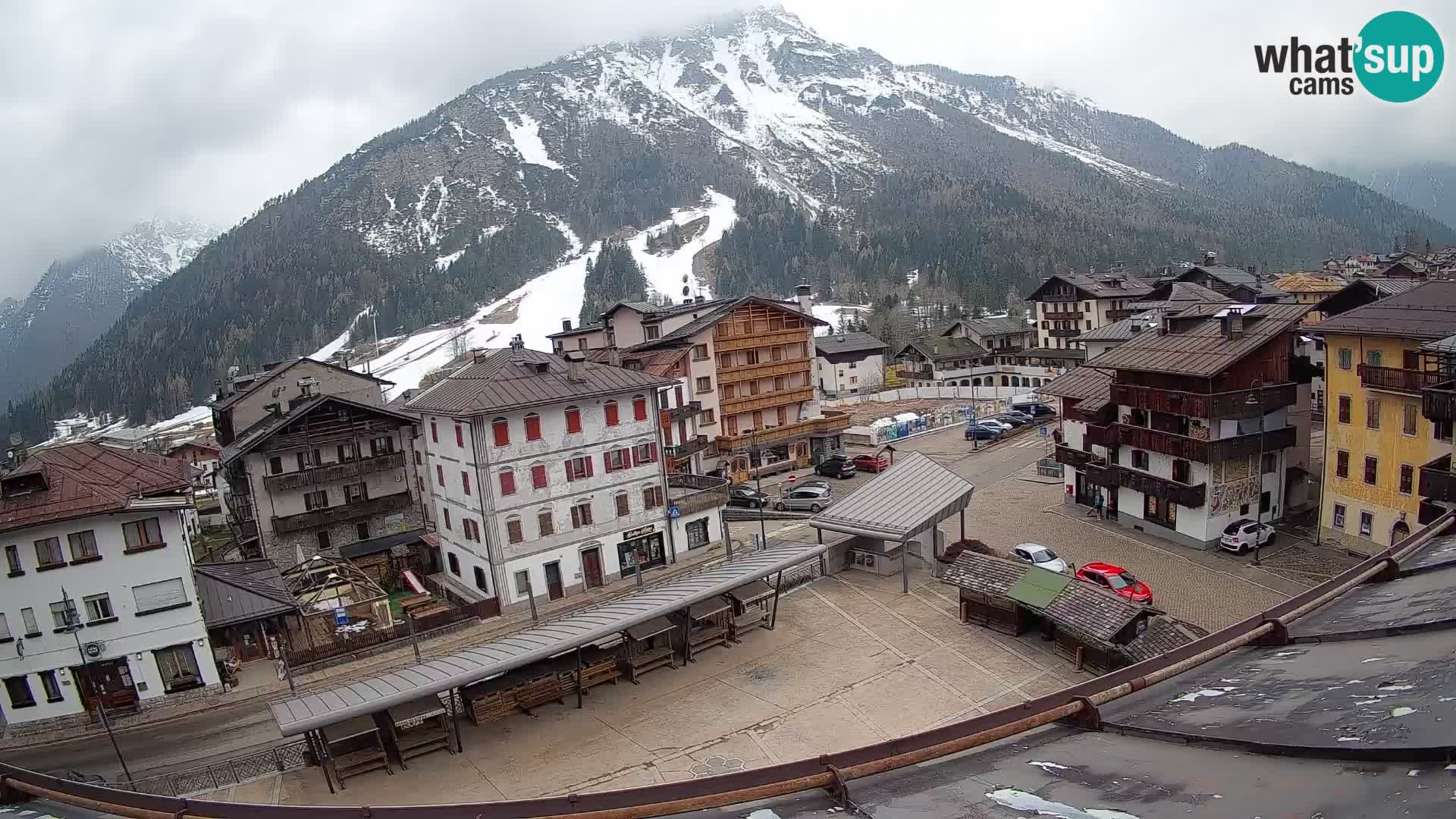 Hauptplatz von Forni di Sopra