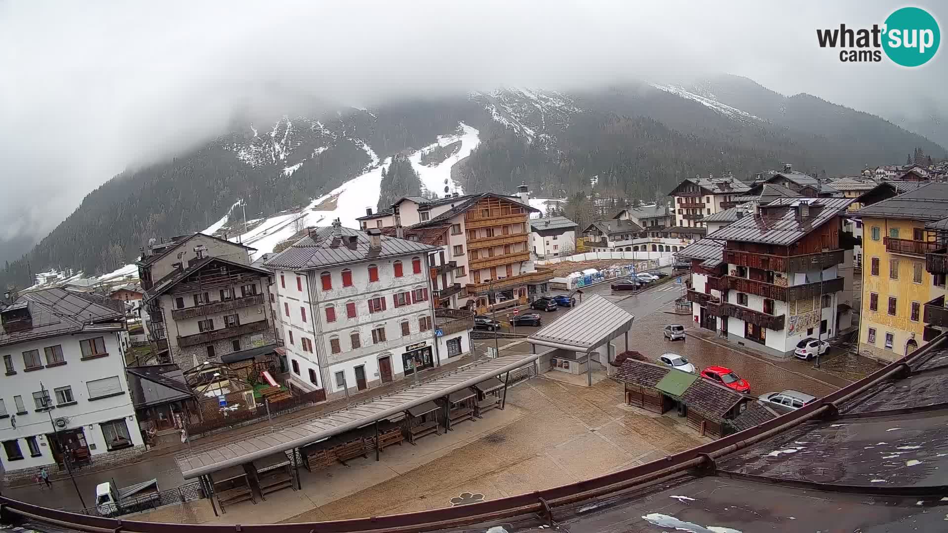 Hauptplatz von Forni di Sopra