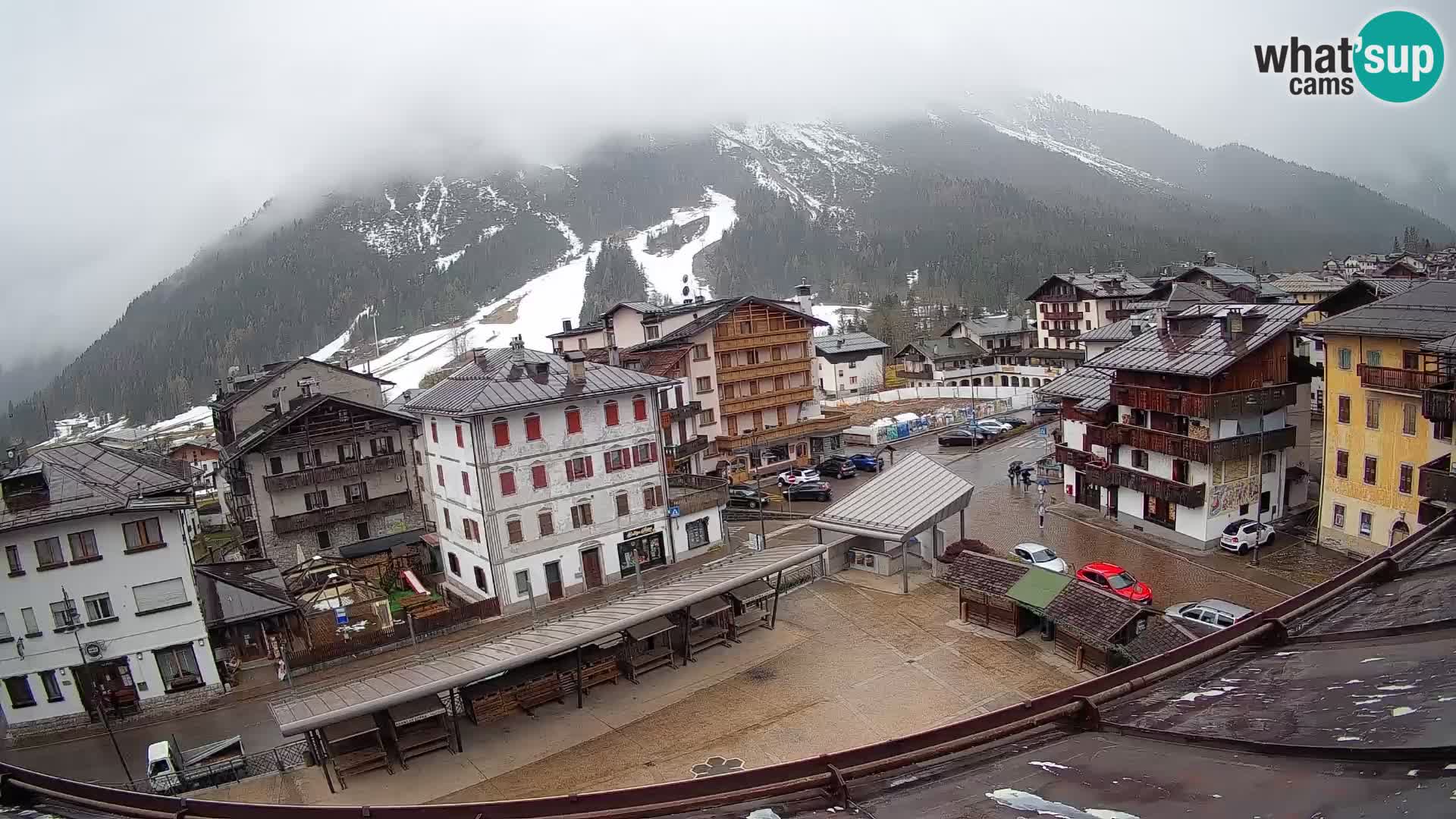 Hauptplatz von Forni di Sopra