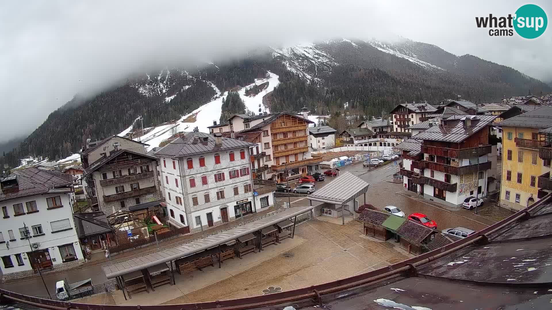 Hauptplatz von Forni di Sopra