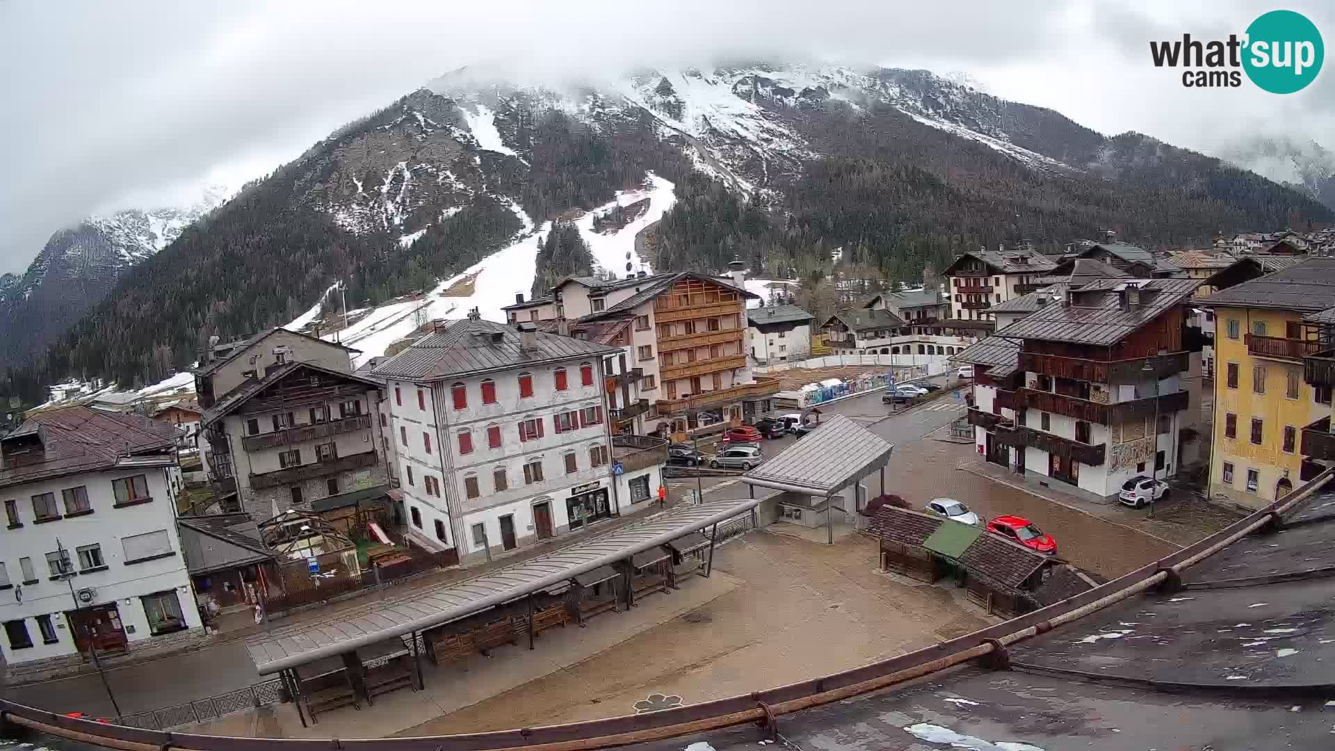 Hauptplatz von Forni di Sopra