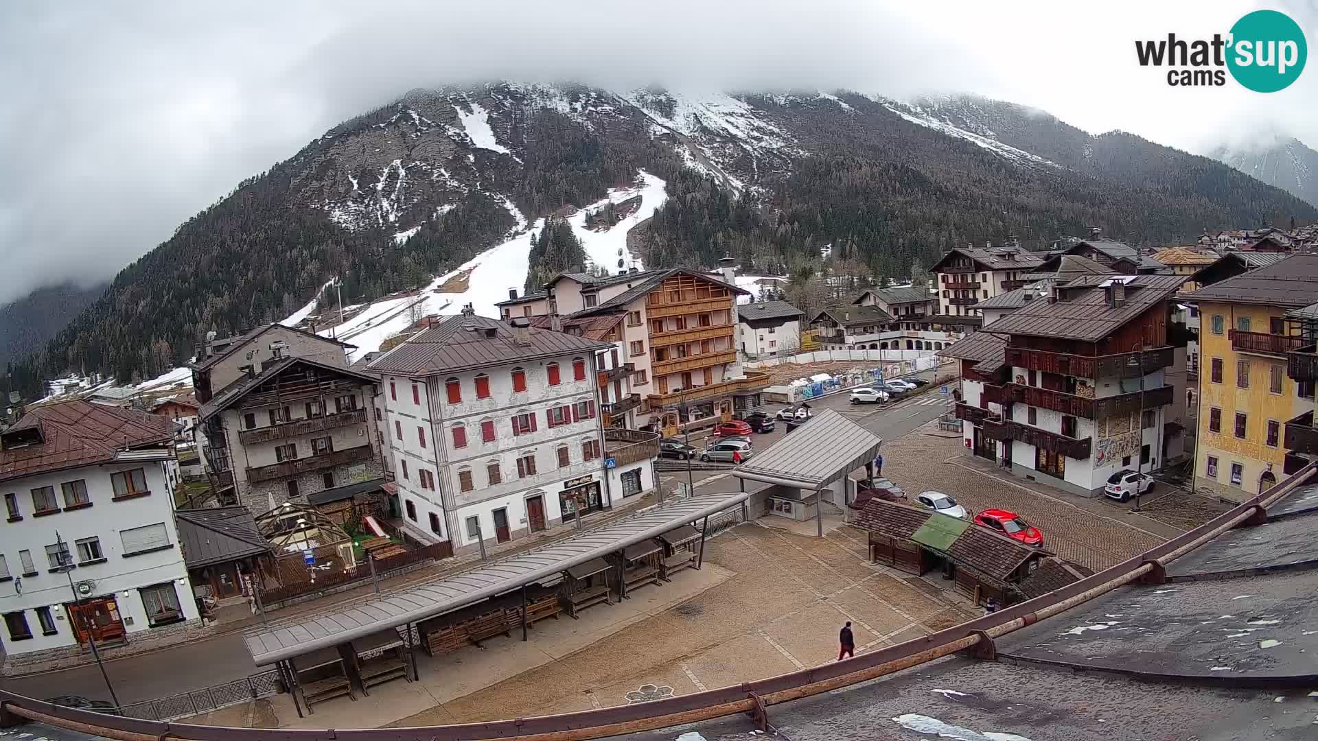 Hauptplatz von Forni di Sopra