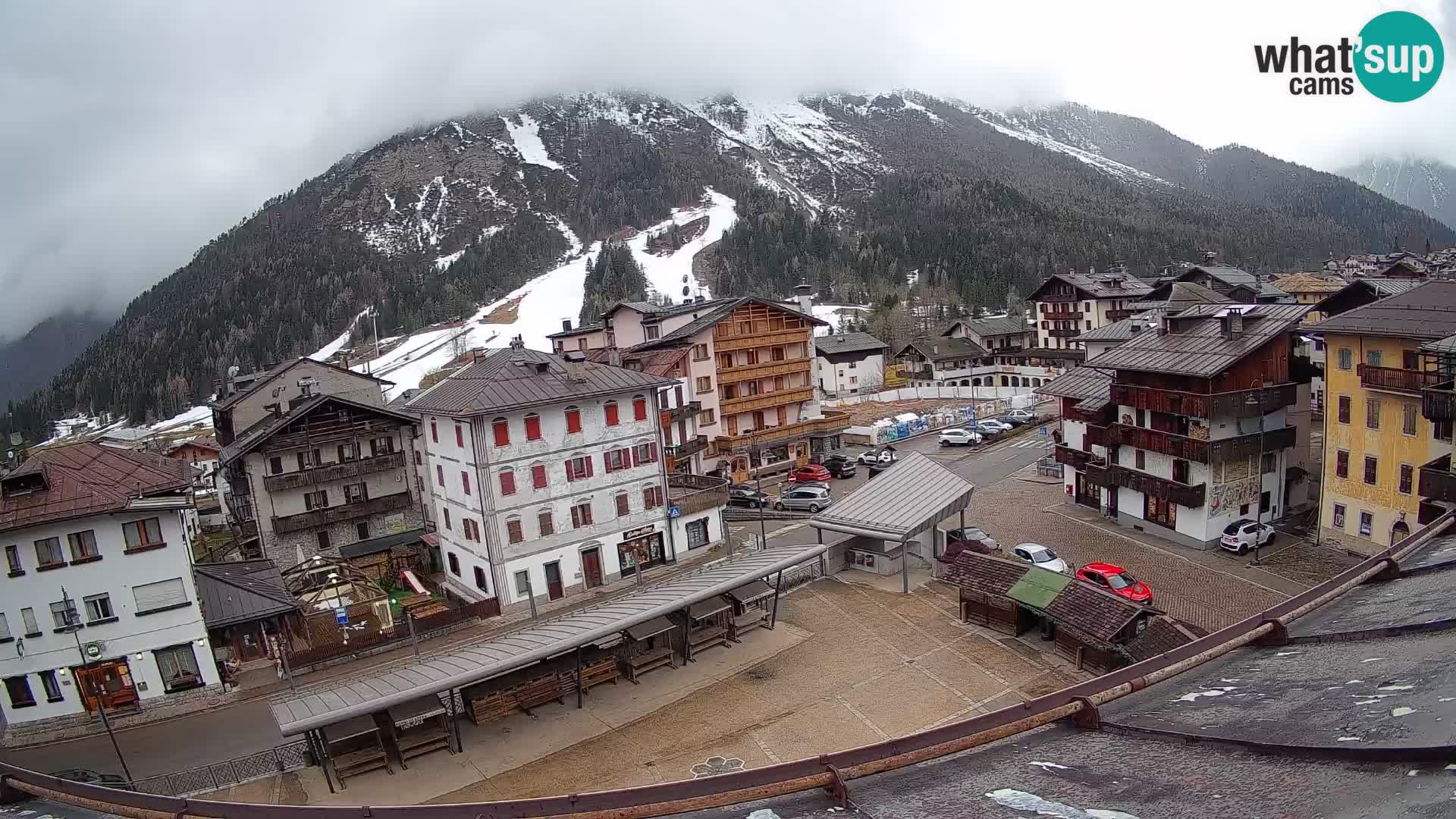 Hauptplatz von Forni di Sopra