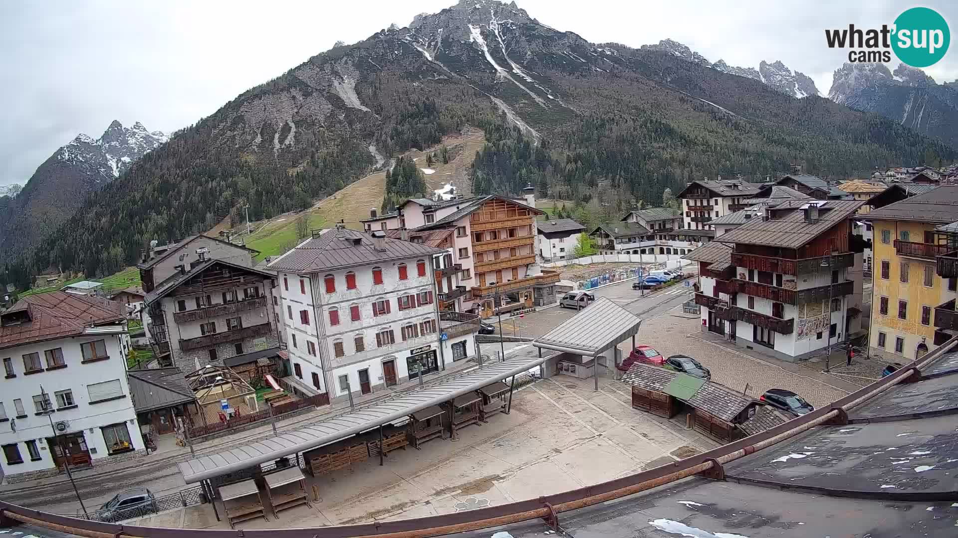 Hauptplatz von Forni di Sopra