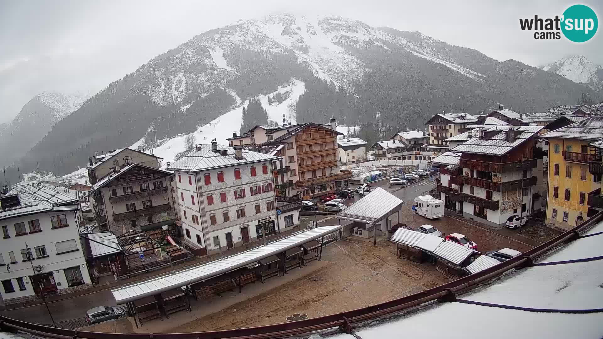 Plaza principal de Forni di Sopra