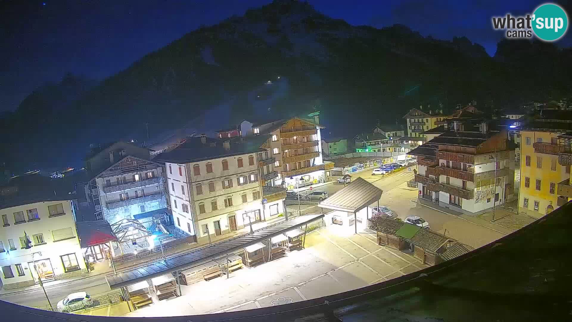 Hauptplatz von Forni di Sopra