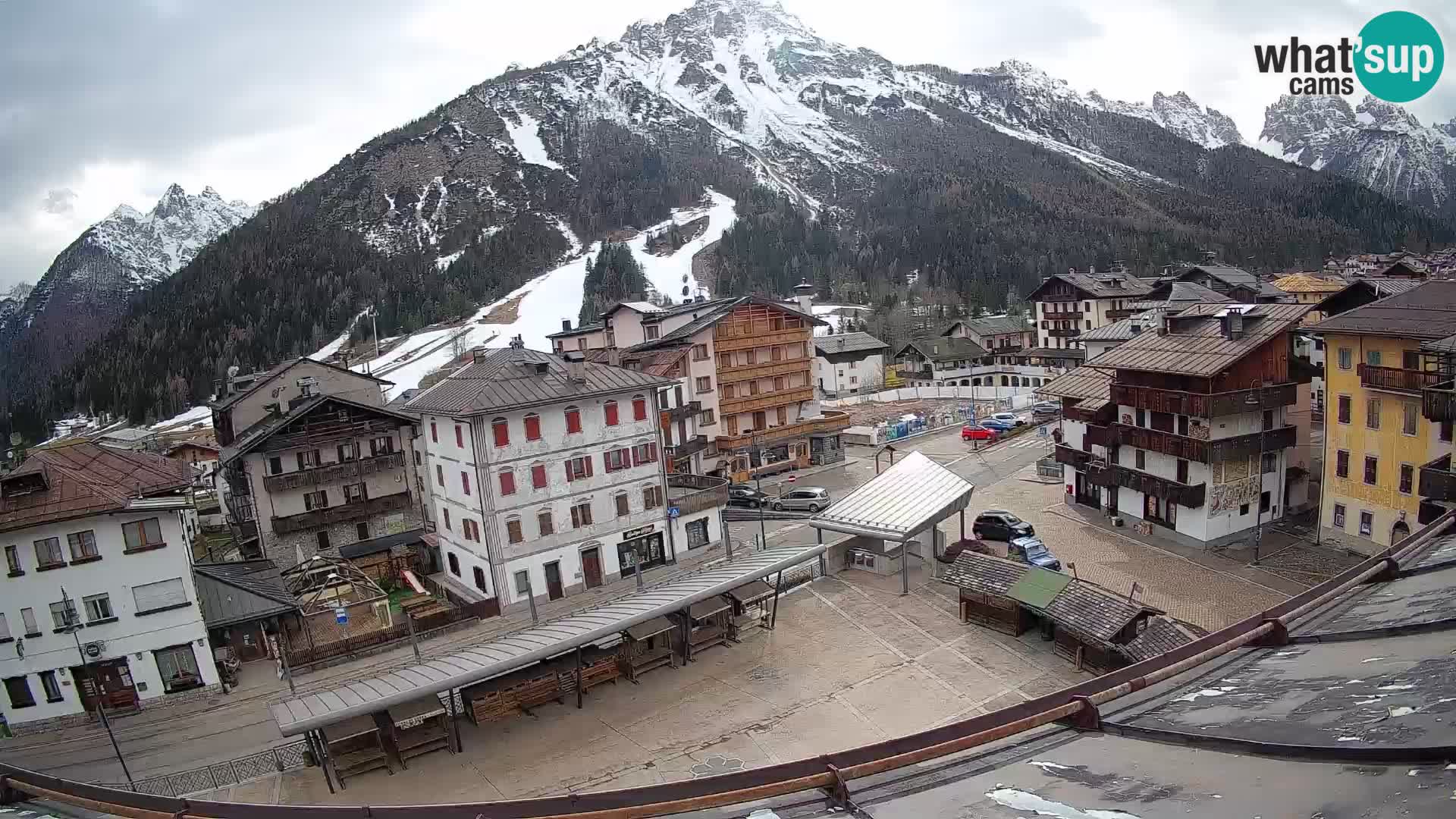 Hauptplatz von Forni di Sopra