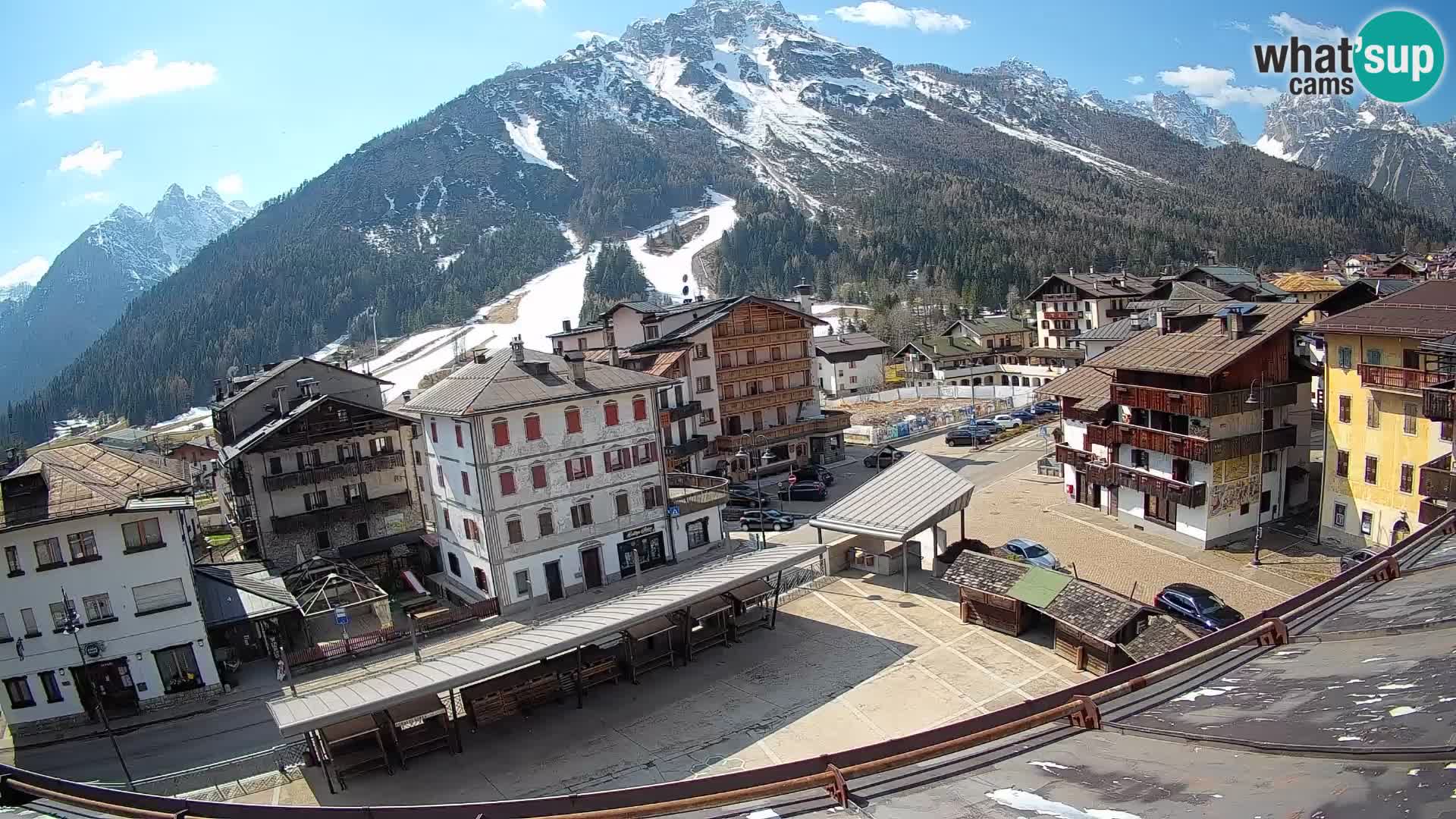 Hauptplatz von Forni di Sopra