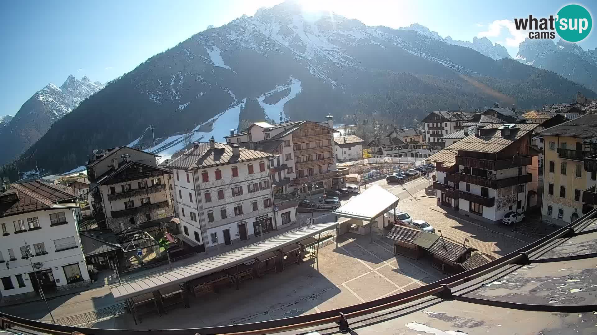 Piazza centrale di Forni di Sopra