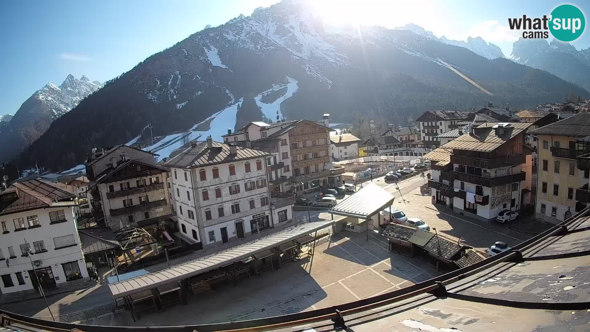 Piazza centrale di Forni di Sopra