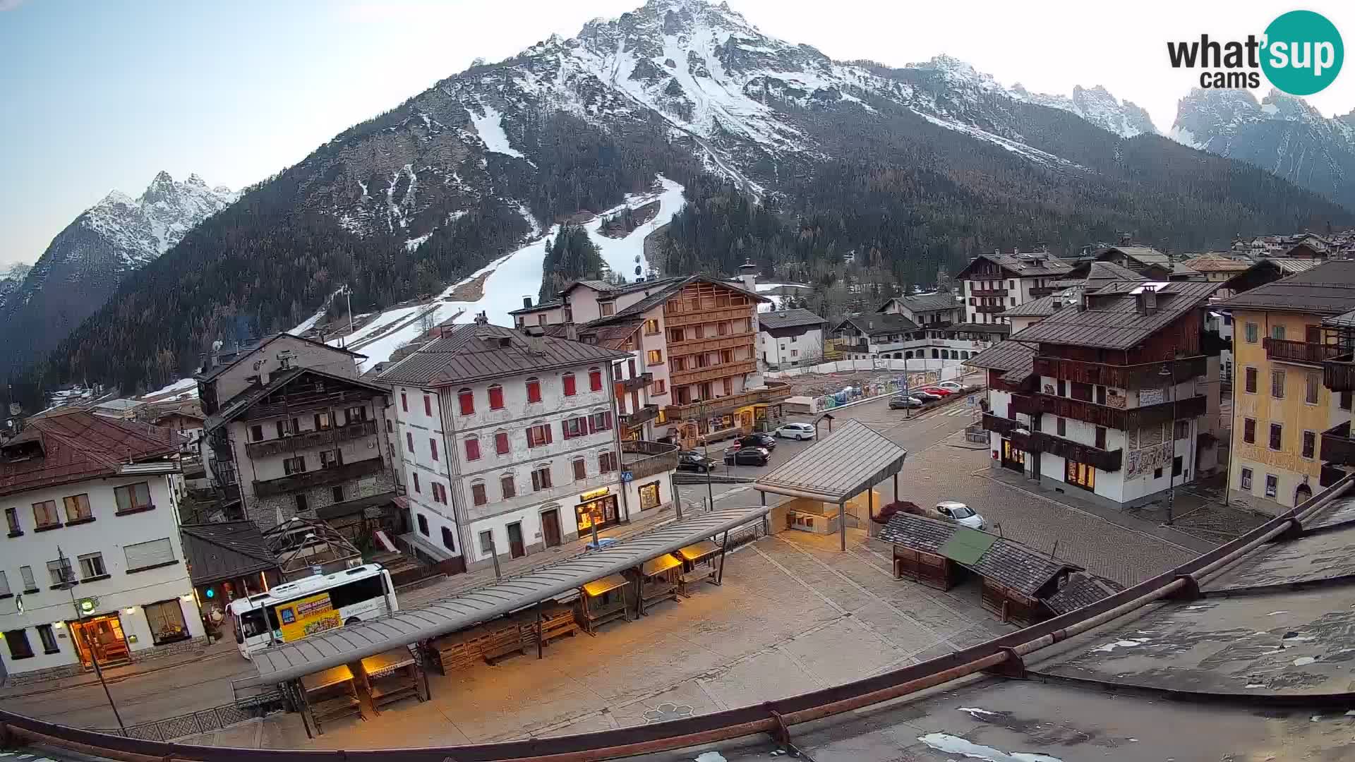 Hauptplatz von Forni di Sopra