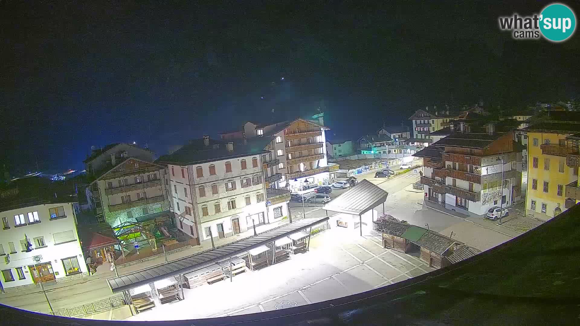 Hauptplatz von Forni di Sopra