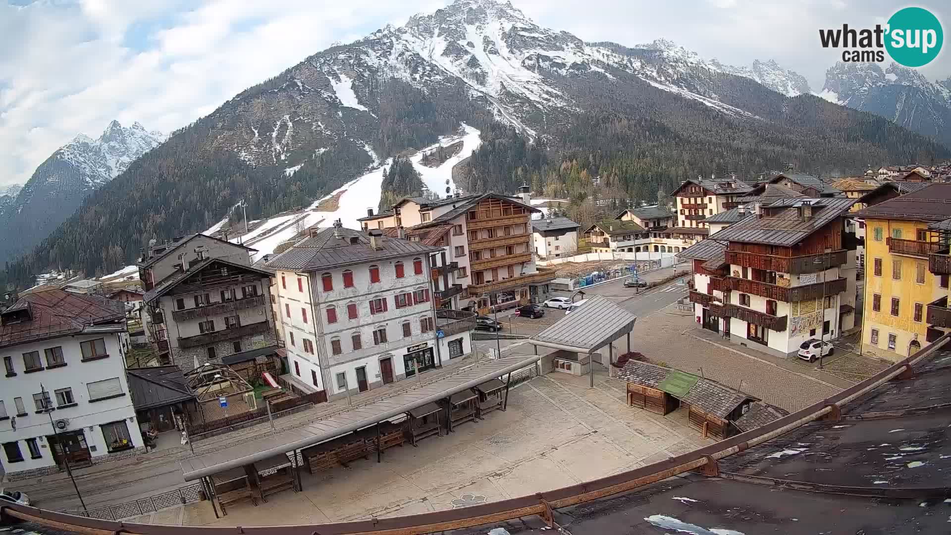 Hauptplatz von Forni di Sopra