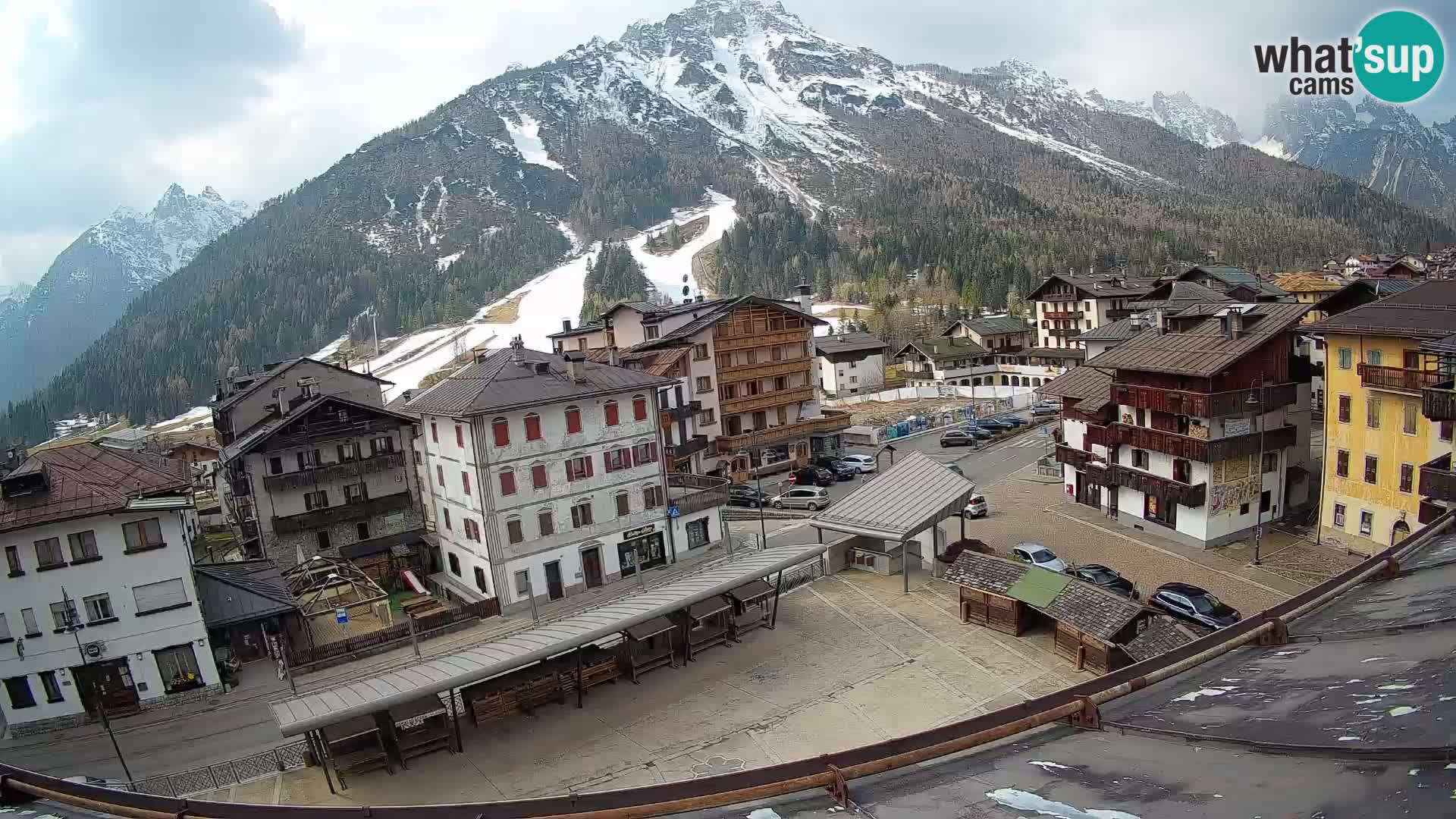 Hauptplatz von Forni di Sopra