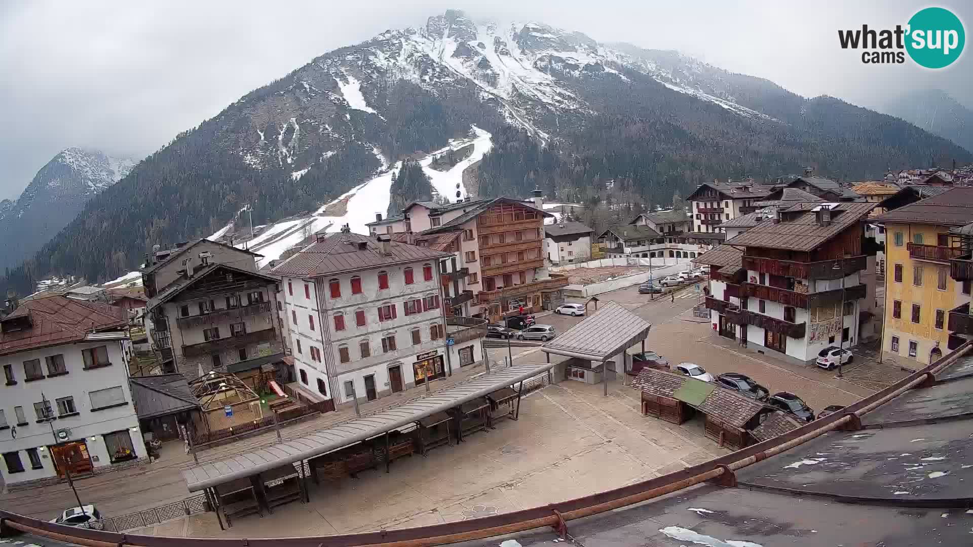 Hauptplatz von Forni di Sopra