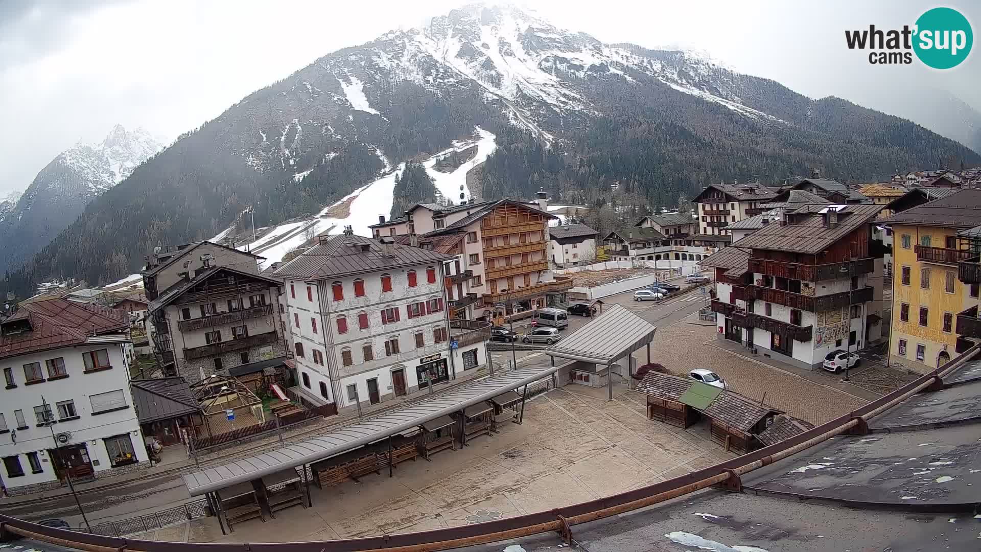 Hauptplatz von Forni di Sopra