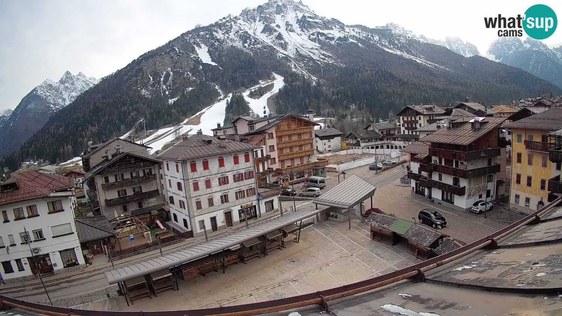 Hauptplatz von Forni di Sopra