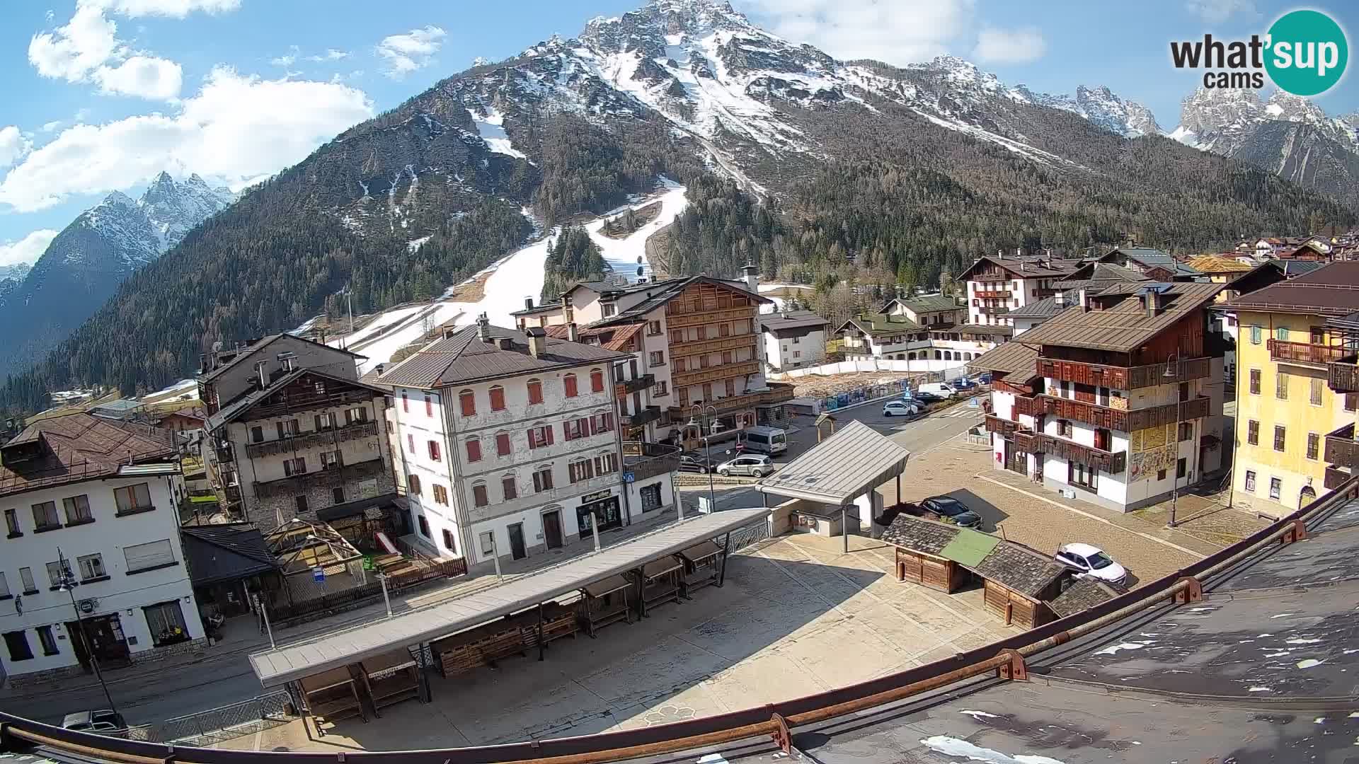 Hauptplatz von Forni di Sopra