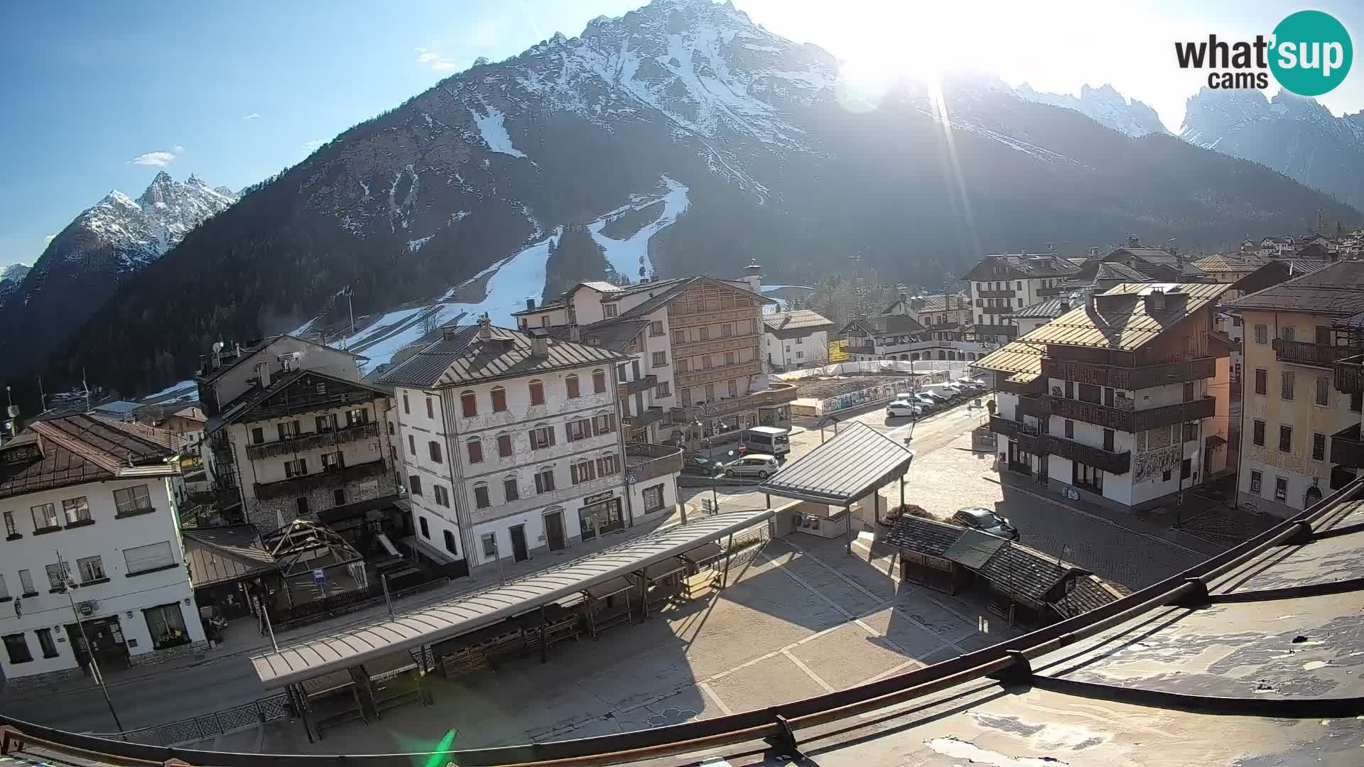 Plaza principal de Forni di Sopra
