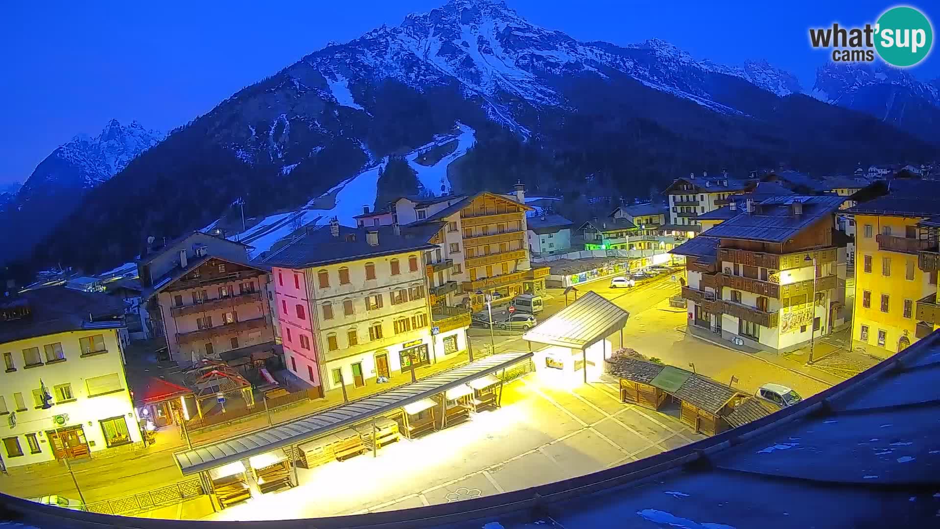 Hauptplatz von Forni di Sopra