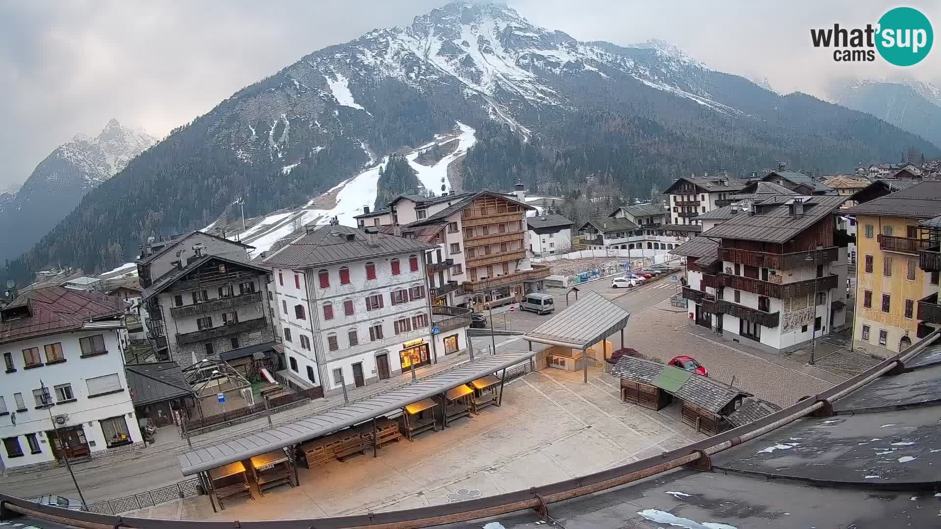 Hauptplatz von Forni di Sopra