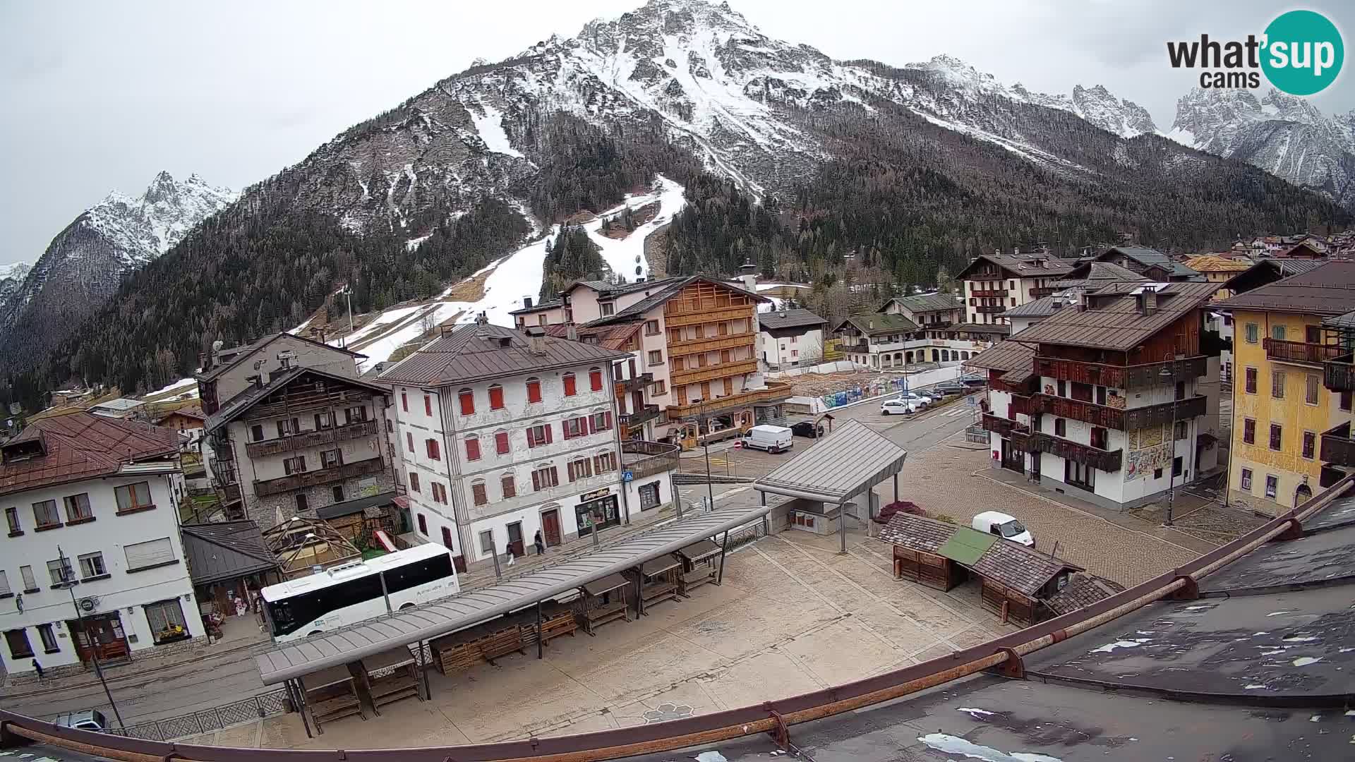 Hauptplatz von Forni di Sopra