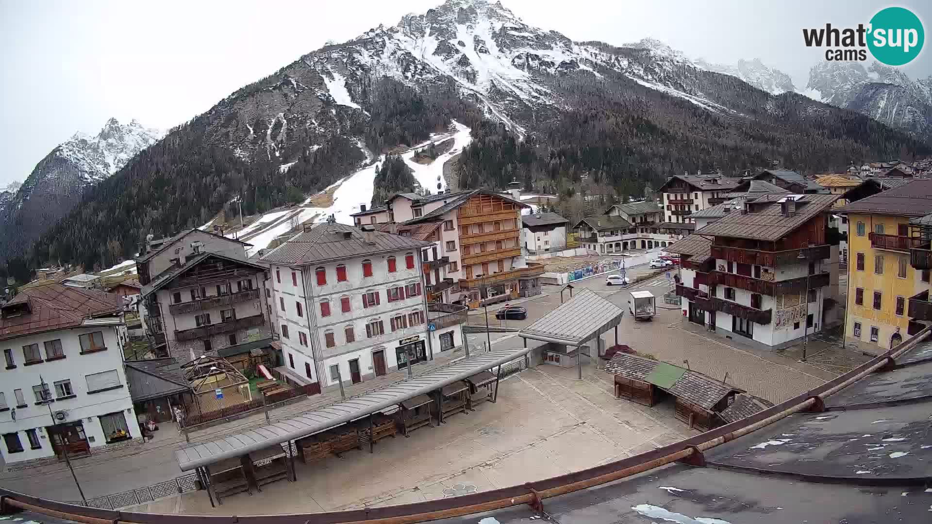 Hauptplatz von Forni di Sopra