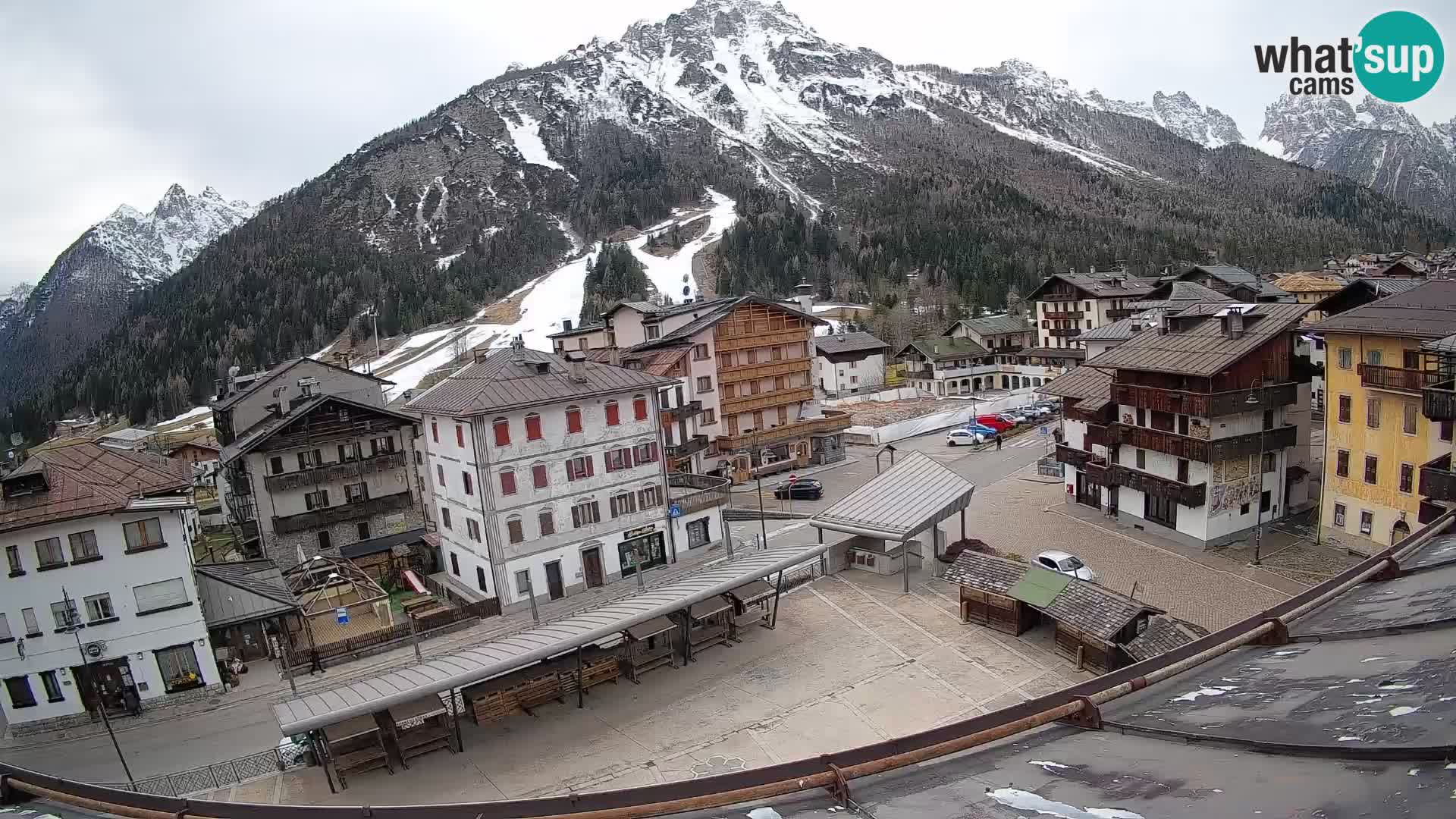 Hauptplatz von Forni di Sopra