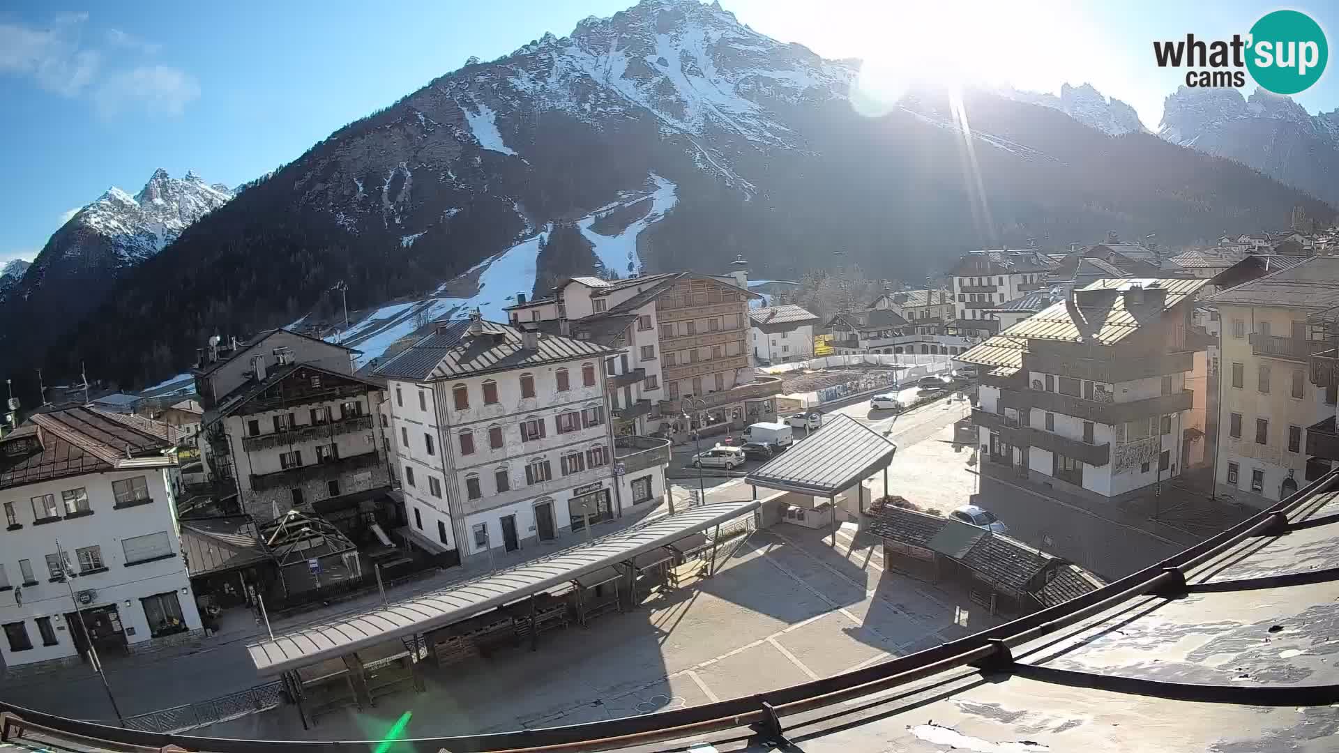 Piazza centrale di Forni di Sopra
