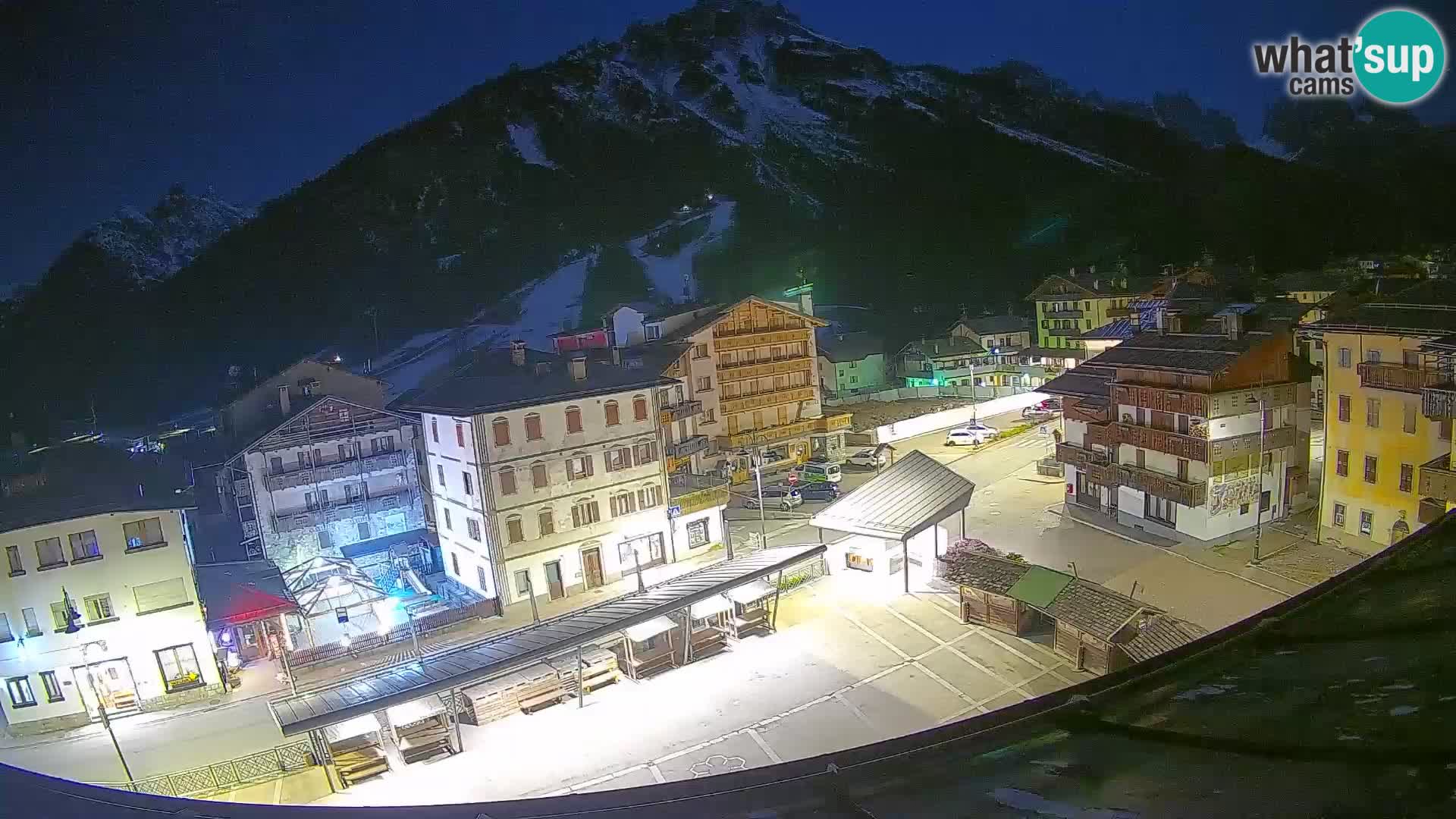 Hauptplatz von Forni di Sopra