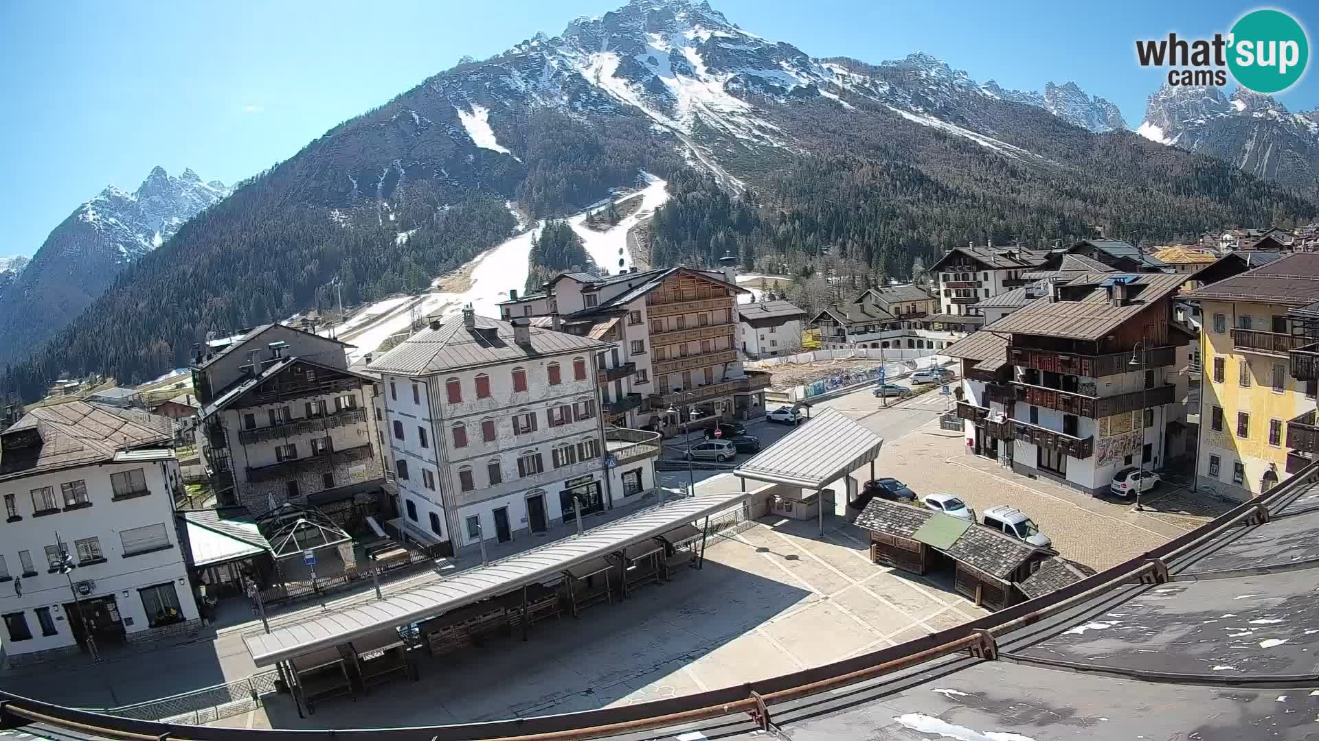 Hauptplatz von Forni di Sopra