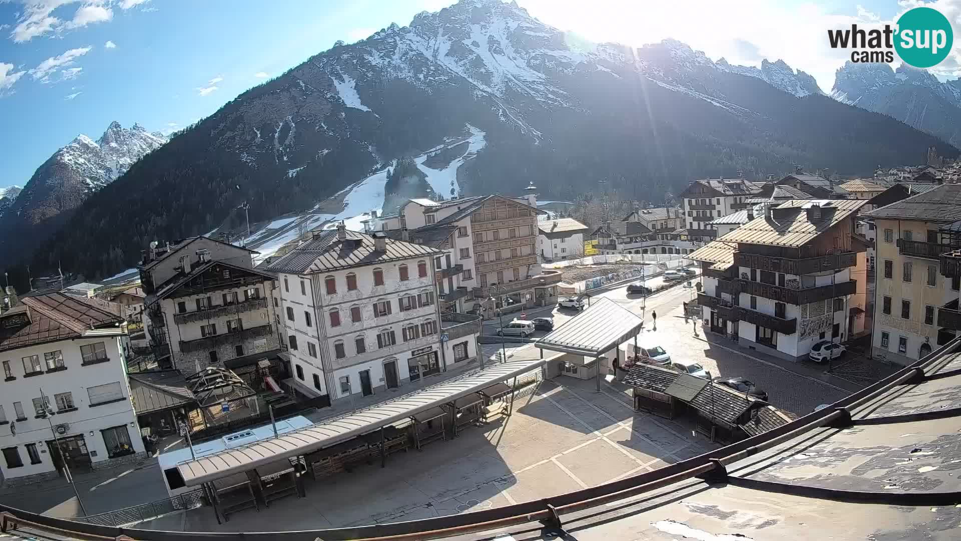 Plaza principal de Forni di Sopra