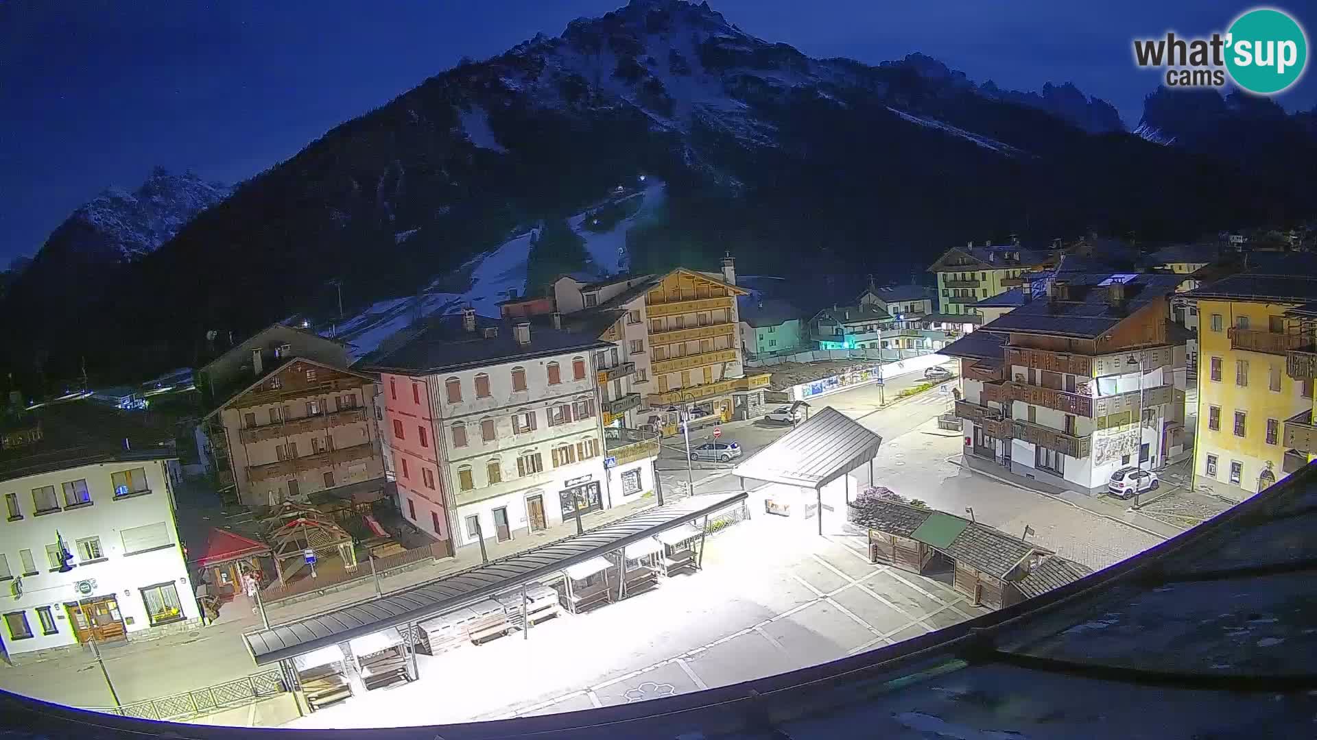 Hauptplatz von Forni di Sopra