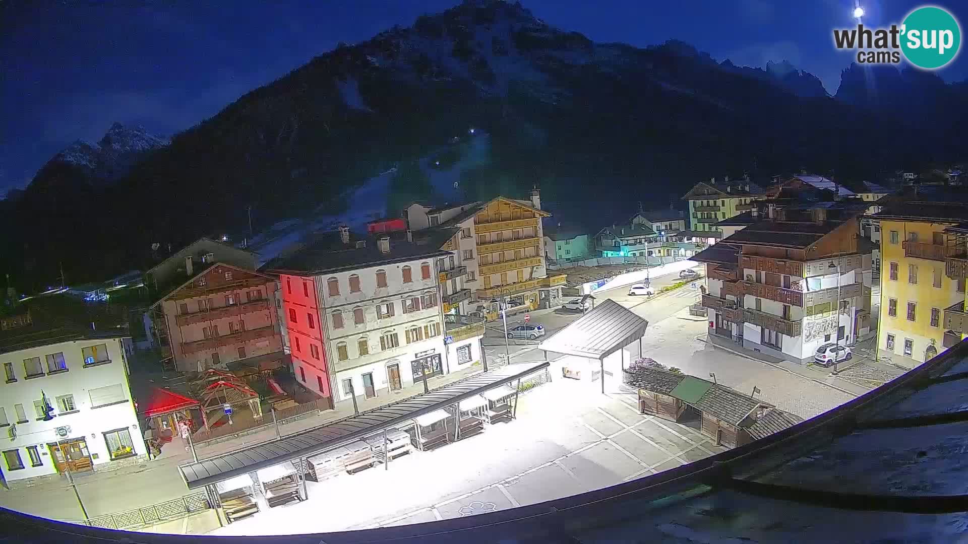 Hauptplatz von Forni di Sopra