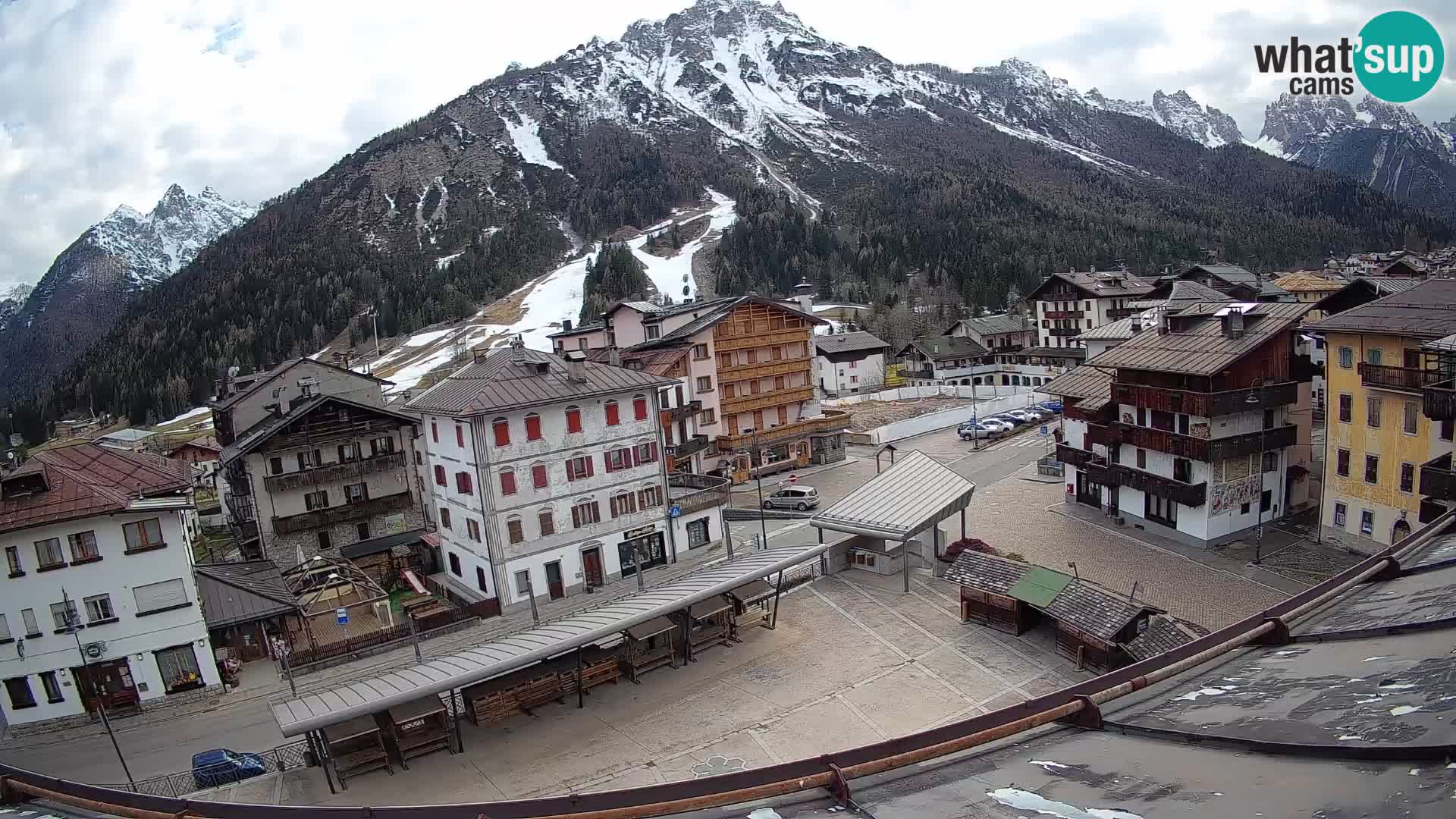 Hauptplatz von Forni di Sopra